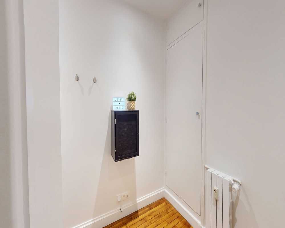 Single room Paris, 1 bed, 14m² — photo 10