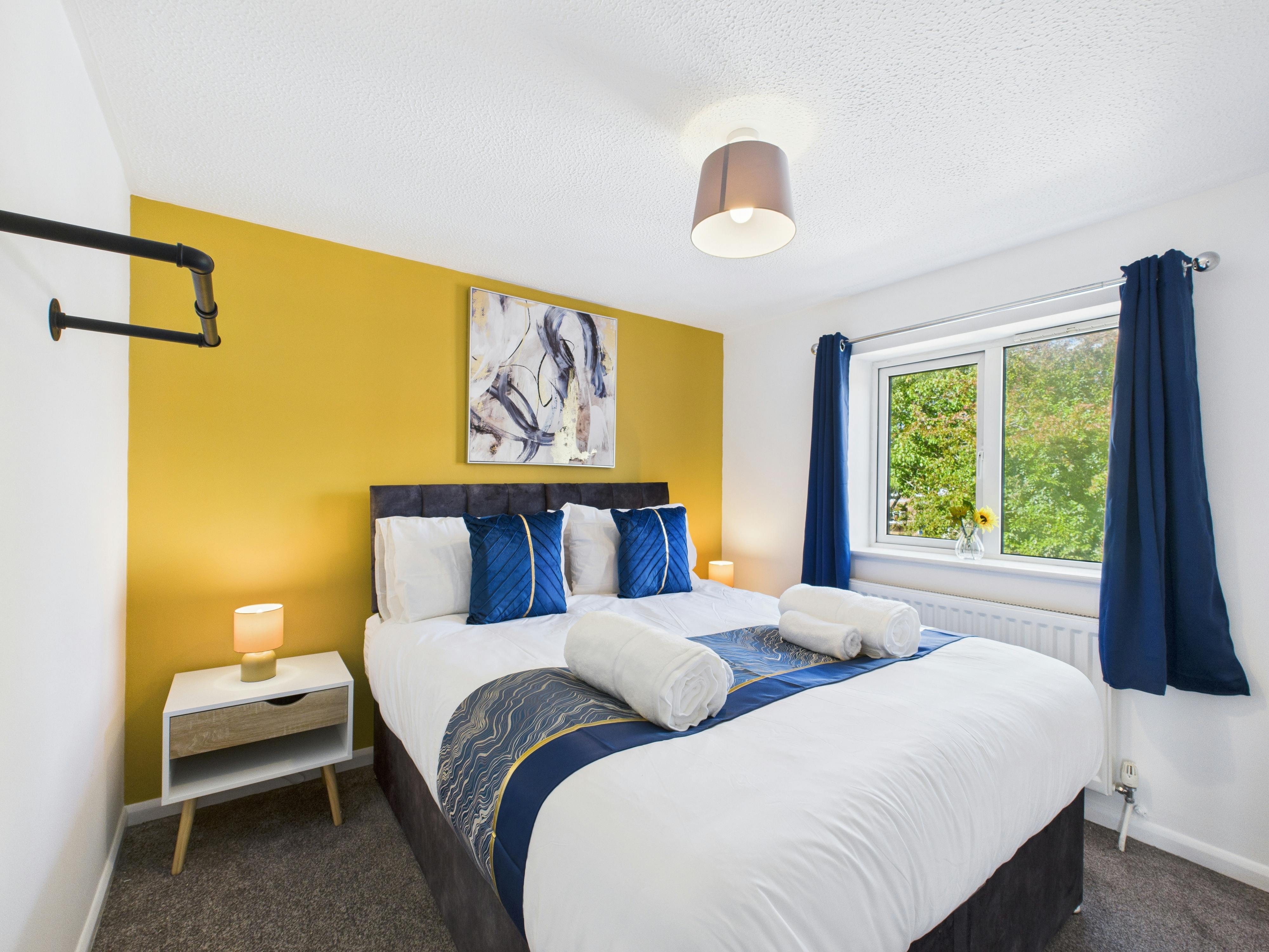 Apartment Bishops Cleeve, 3 beds — photo 1