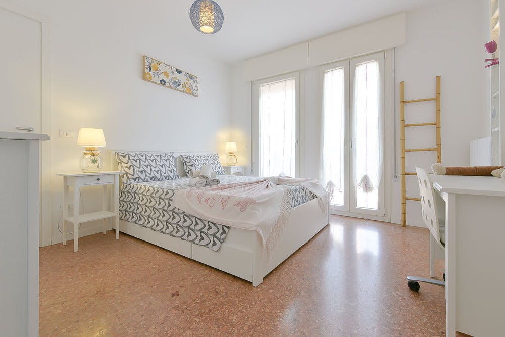 Квартира за оренду для 1 450 EUR на місяць у Venice, Via Carlo Alberto Radaelli