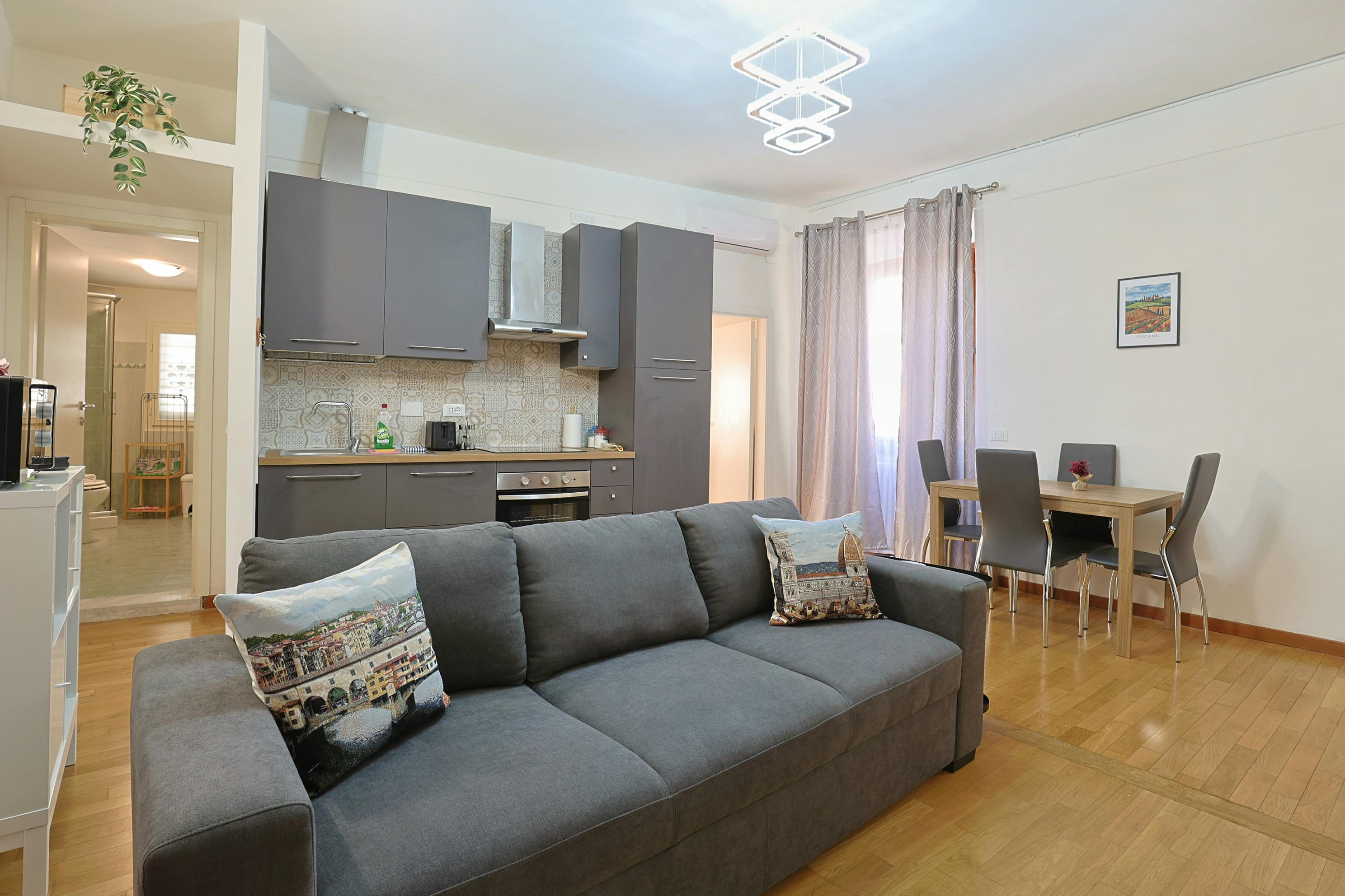 Wohnung zu mieten für 1.350 € pro Monat in Florence, Via del Sole