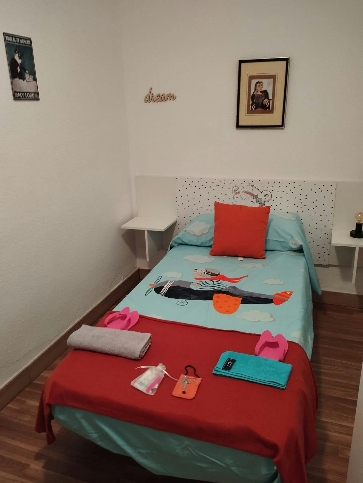 Apartment for rent for €599 per month in Jaén, Calle Segovia