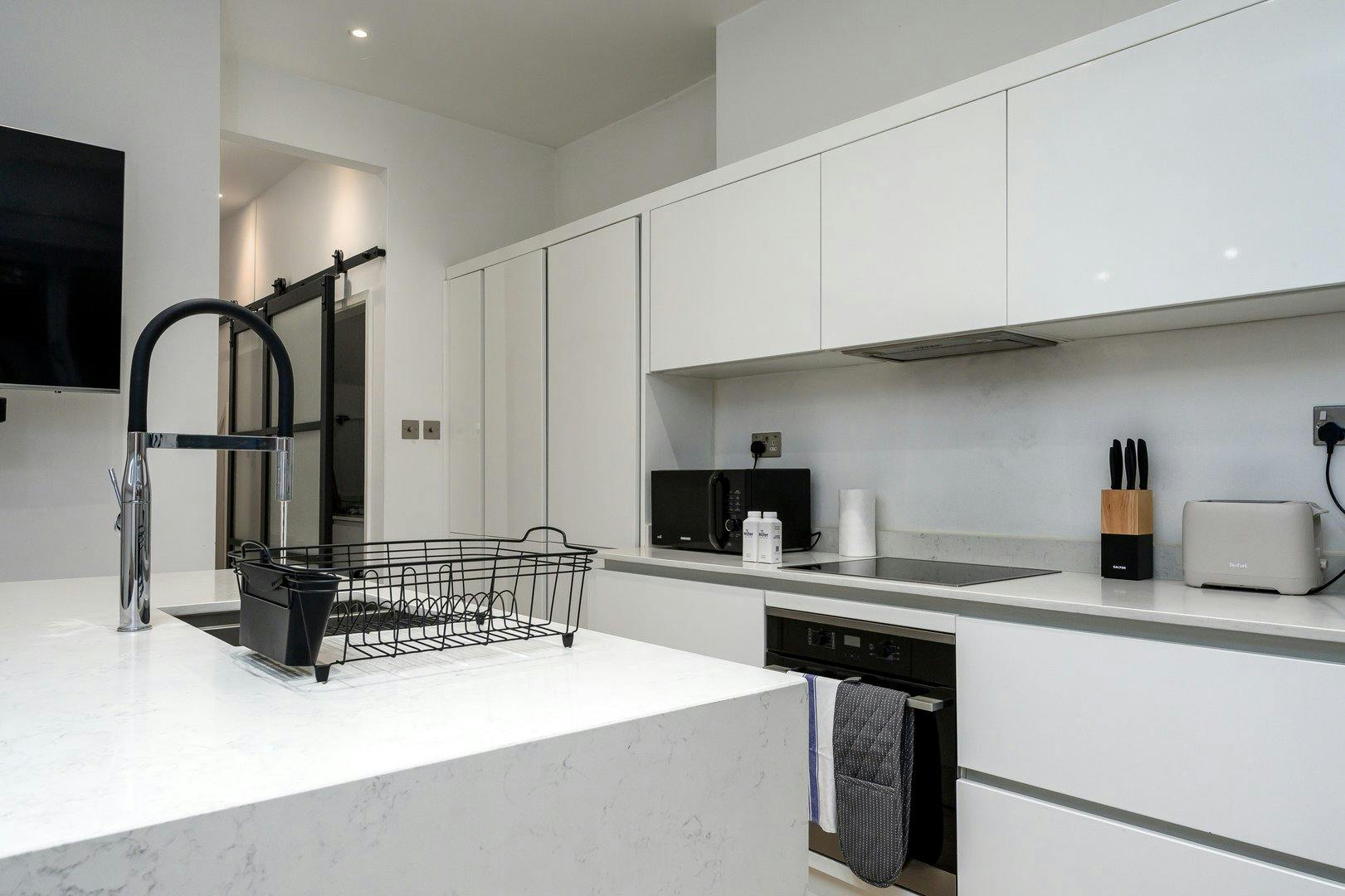 Apartment London, 2 beds — photo 6