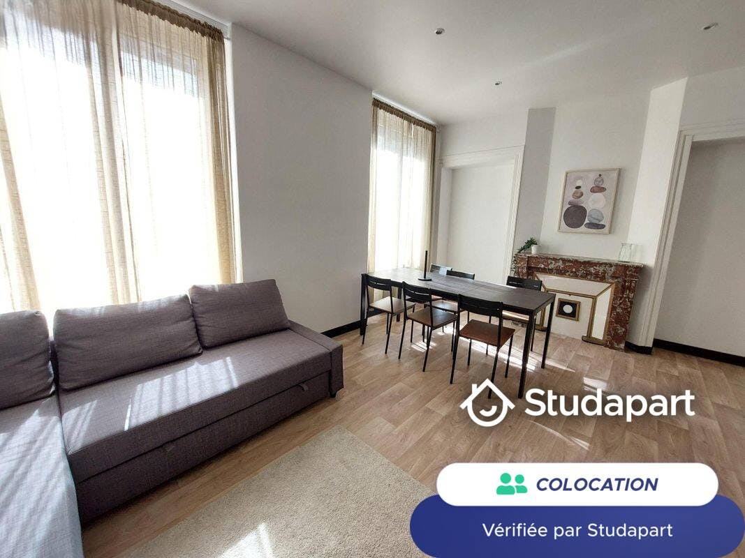 Private room for rent for €310 per month in Saint-Étienne, Rue de la République