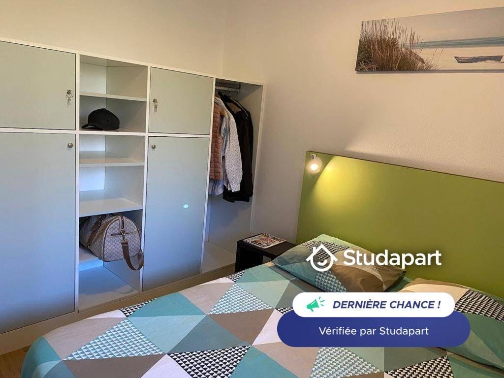 Apartamento para alugar por € 750 por mês em Équemauville, Avenue le Jumel