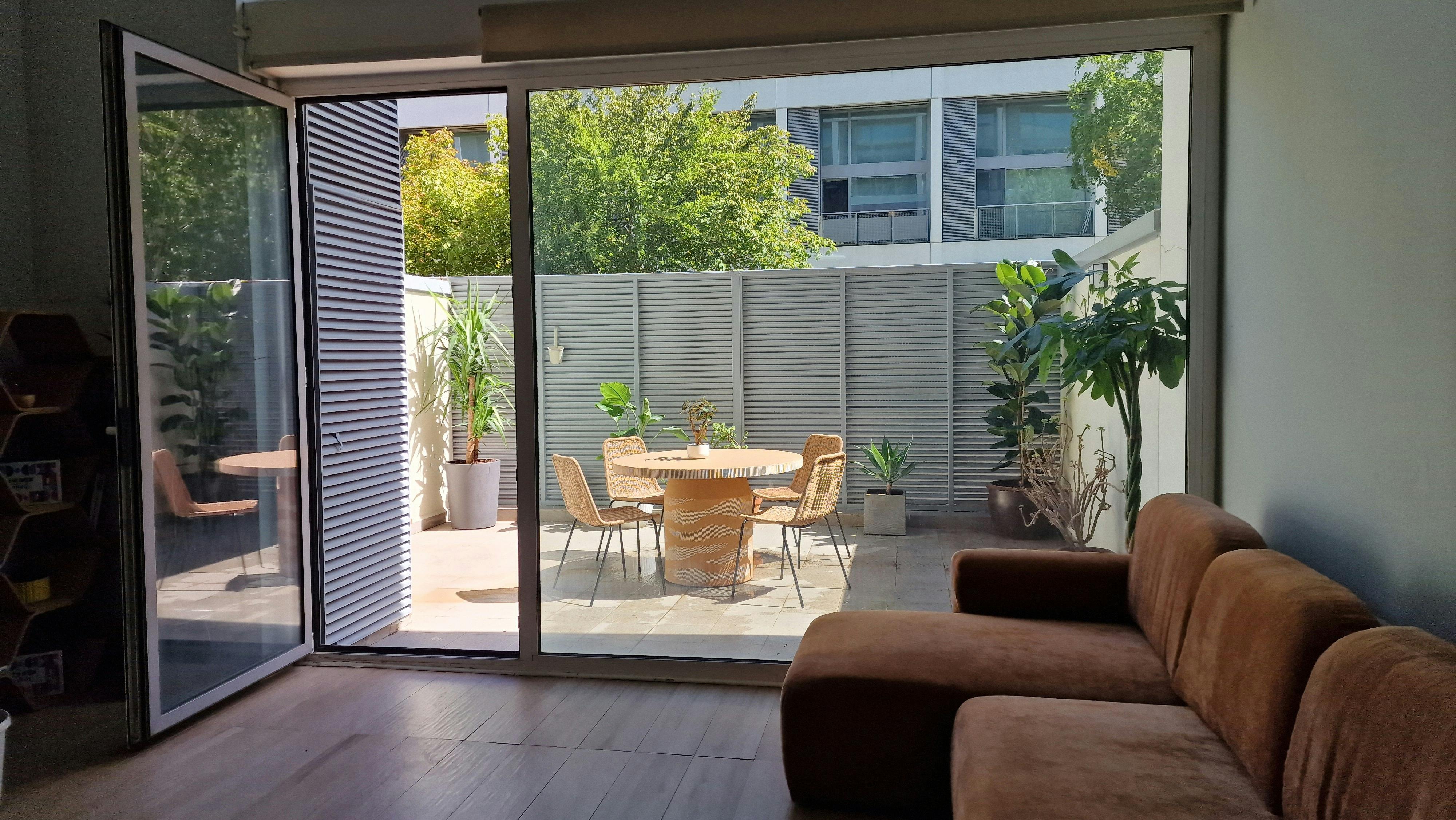 Calle de Julián Camarillo, Madrid Madrid