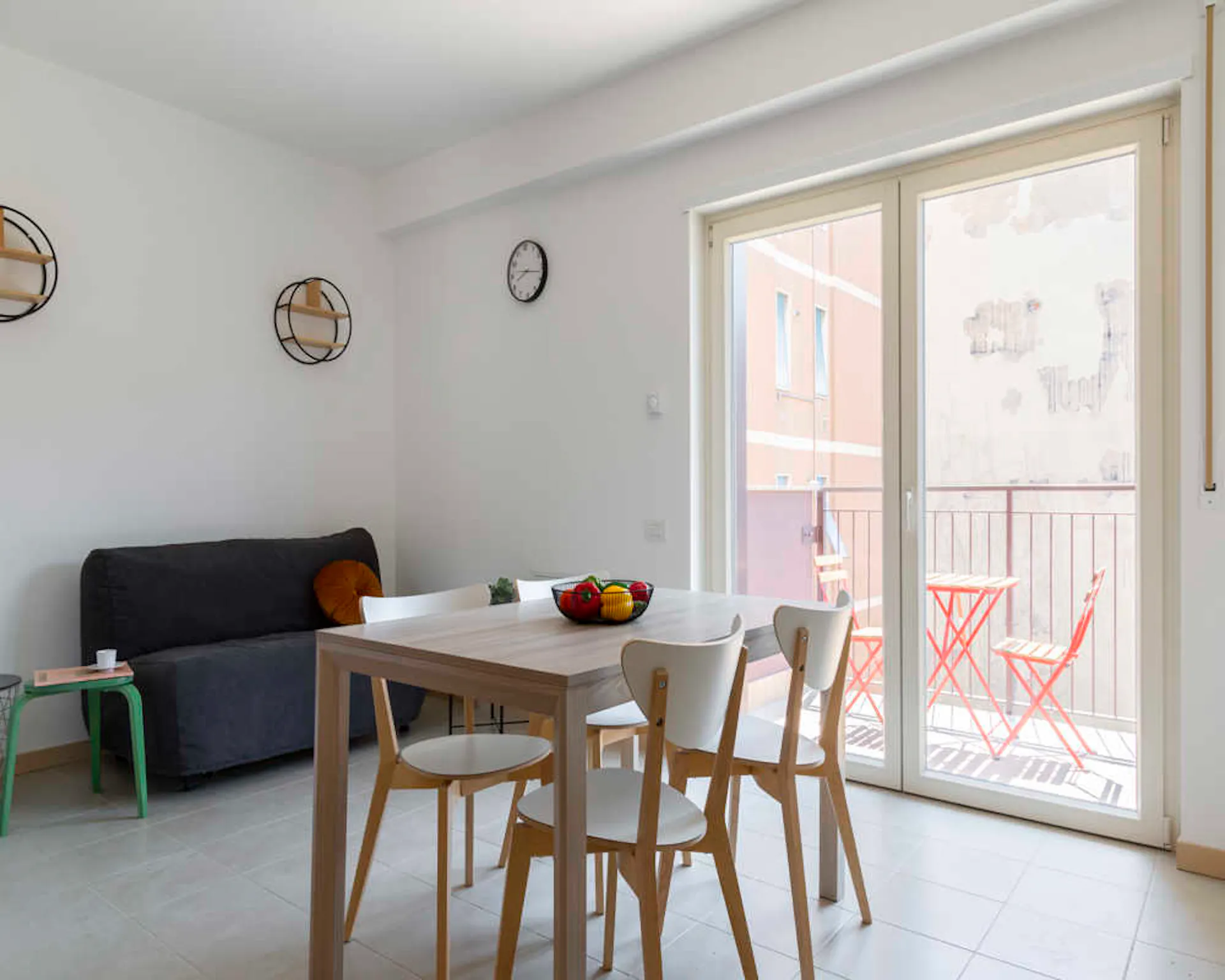 Via Gardone, Milan preview