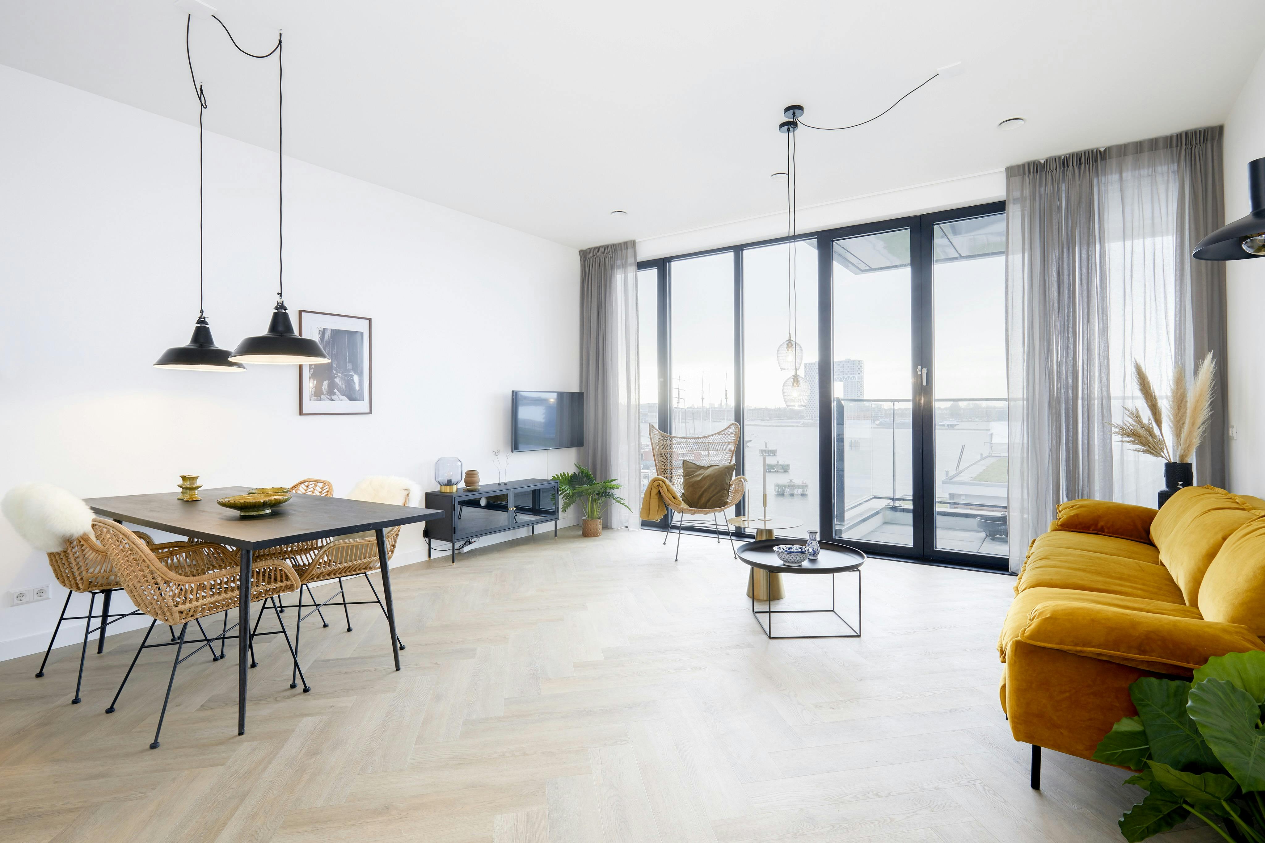 Квартира сдается в аренду за 3 500 € в месяц в Amsterdam, Hellingstraat