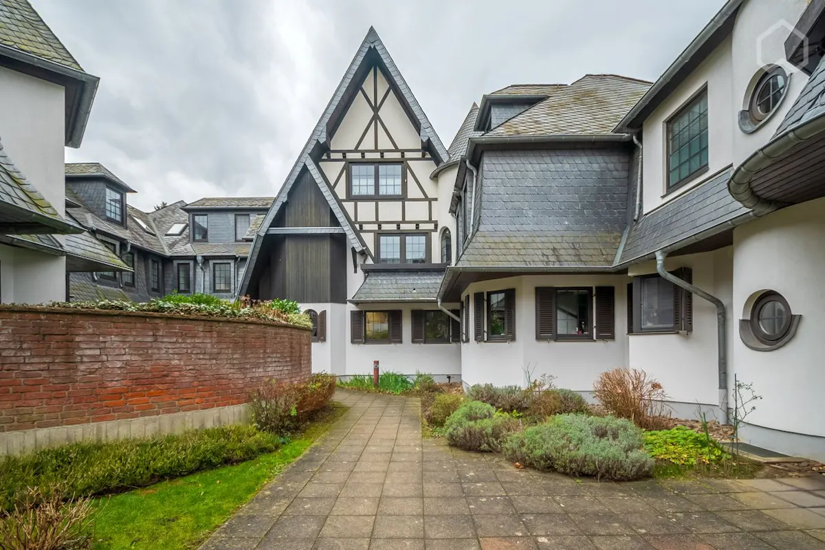 1-Bedroom Apartment in Mühlenpfad, Bonn