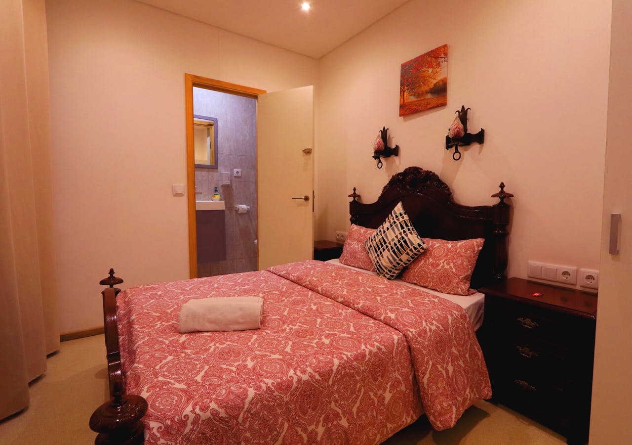 Private room for rent for €500 per month in Lisbon, Calçada Garcia