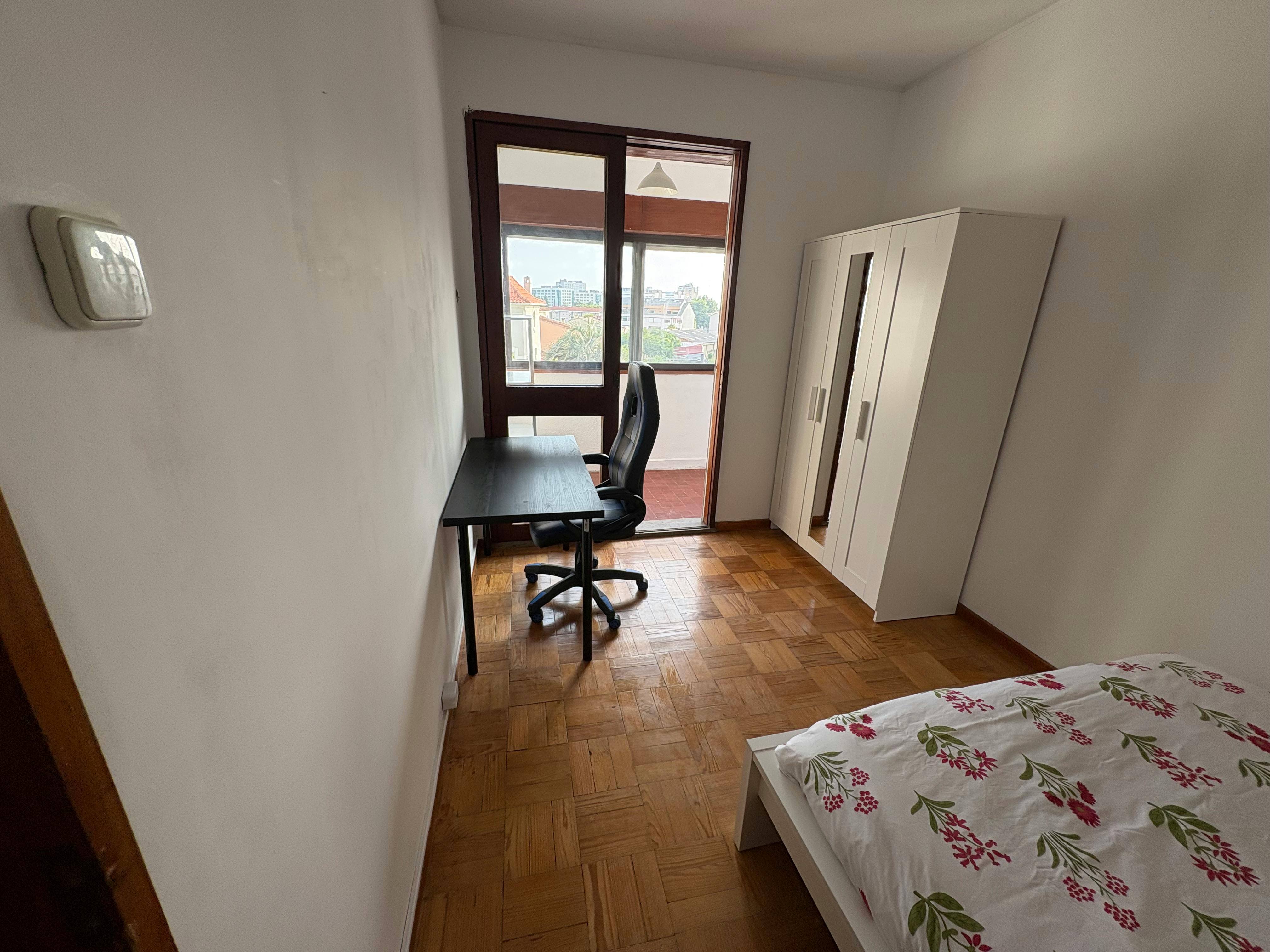 Single room Porto, 1 bed, 15m² — photo 4