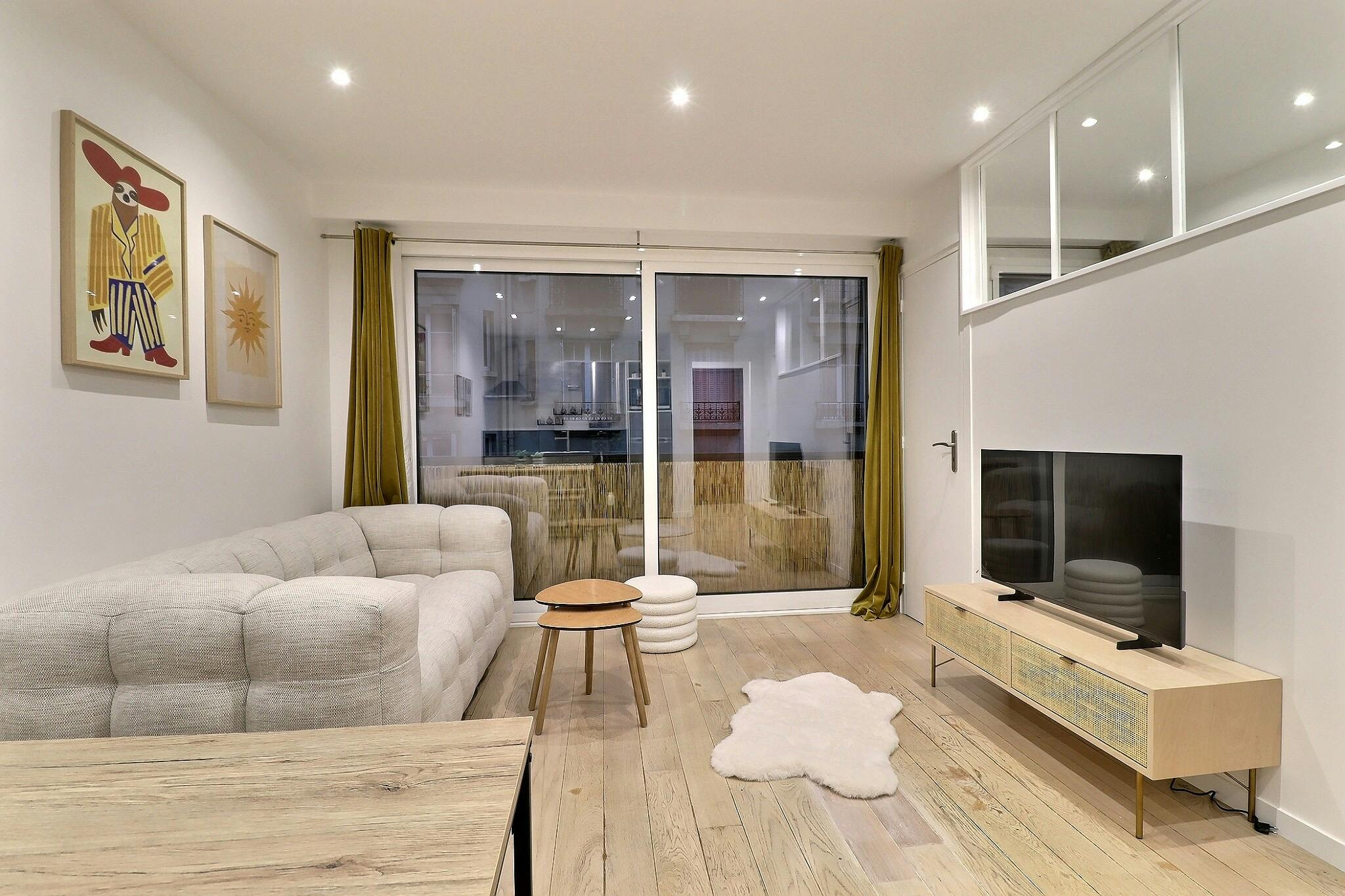 1-Bedroom Apartment in Rue Paul Saunière, Paris (1666773) ROOM 3