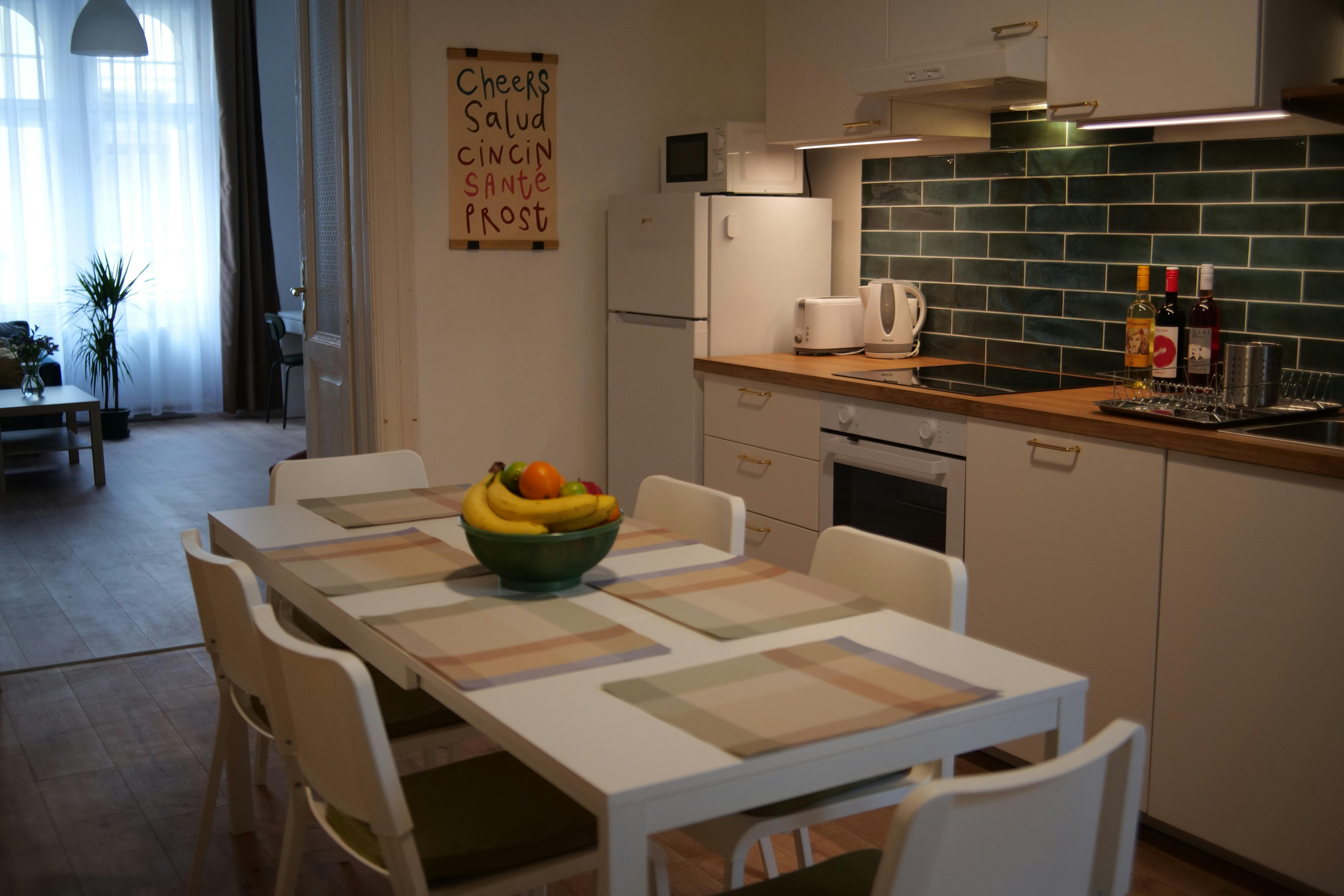 Weiner Leó utca, Budapest preview