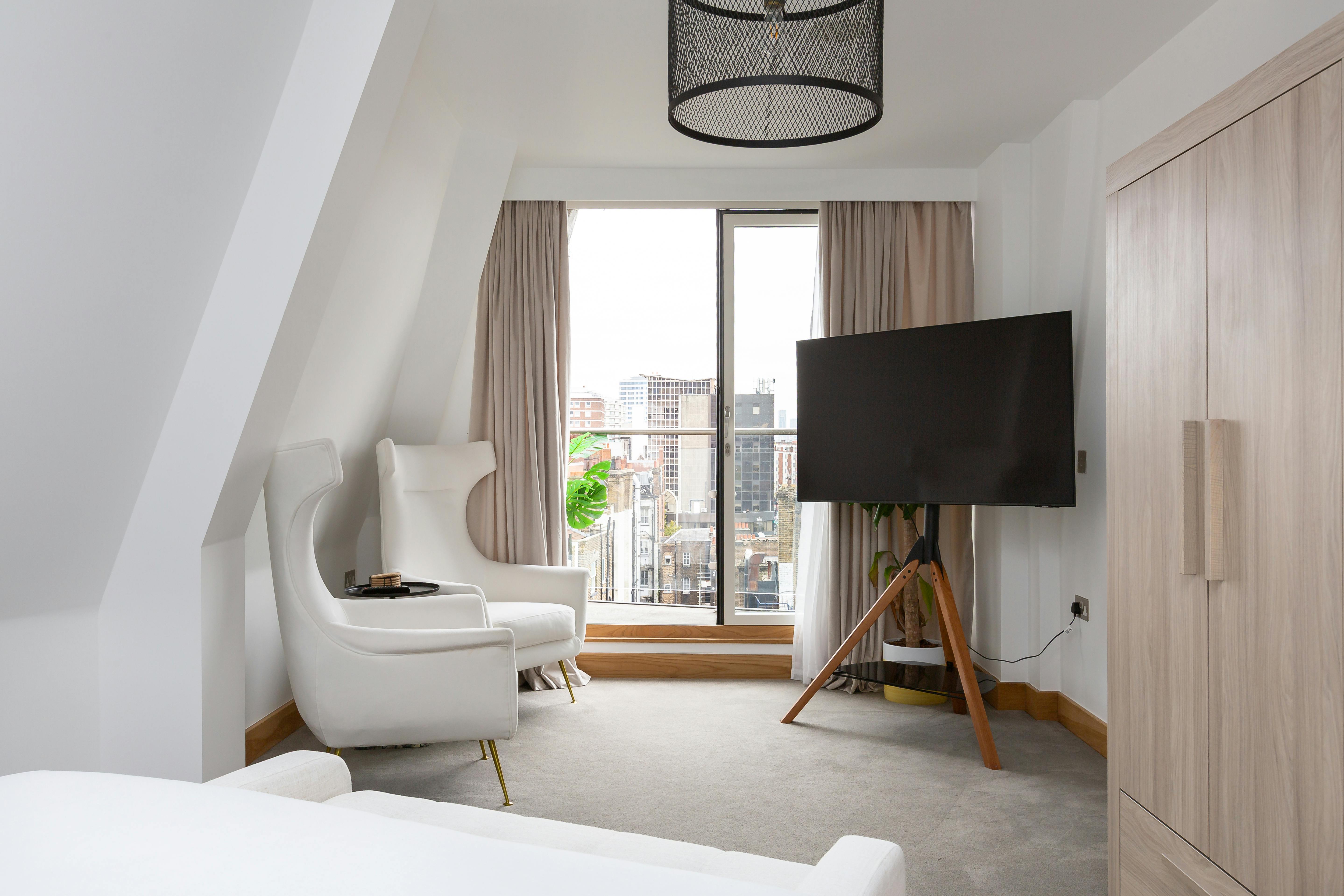 Apartment London, 2 beds — photo 2