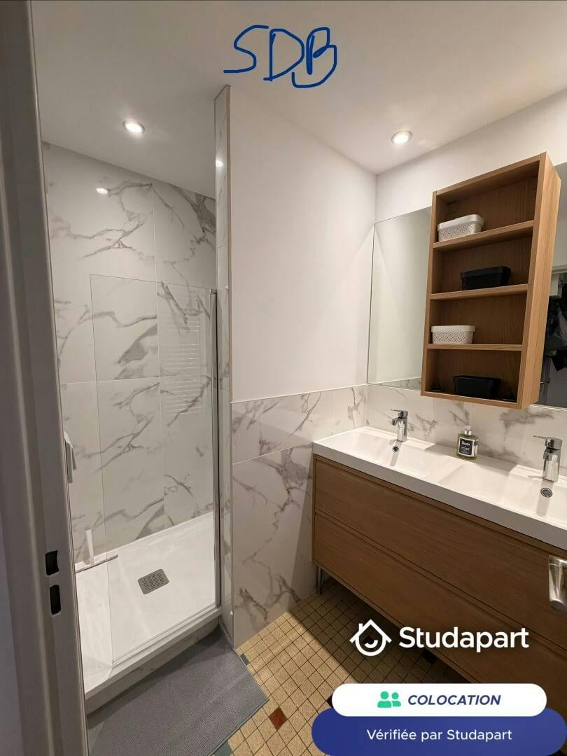 Private room for rent on Avenue du Point du Jour, Lyon - Plus