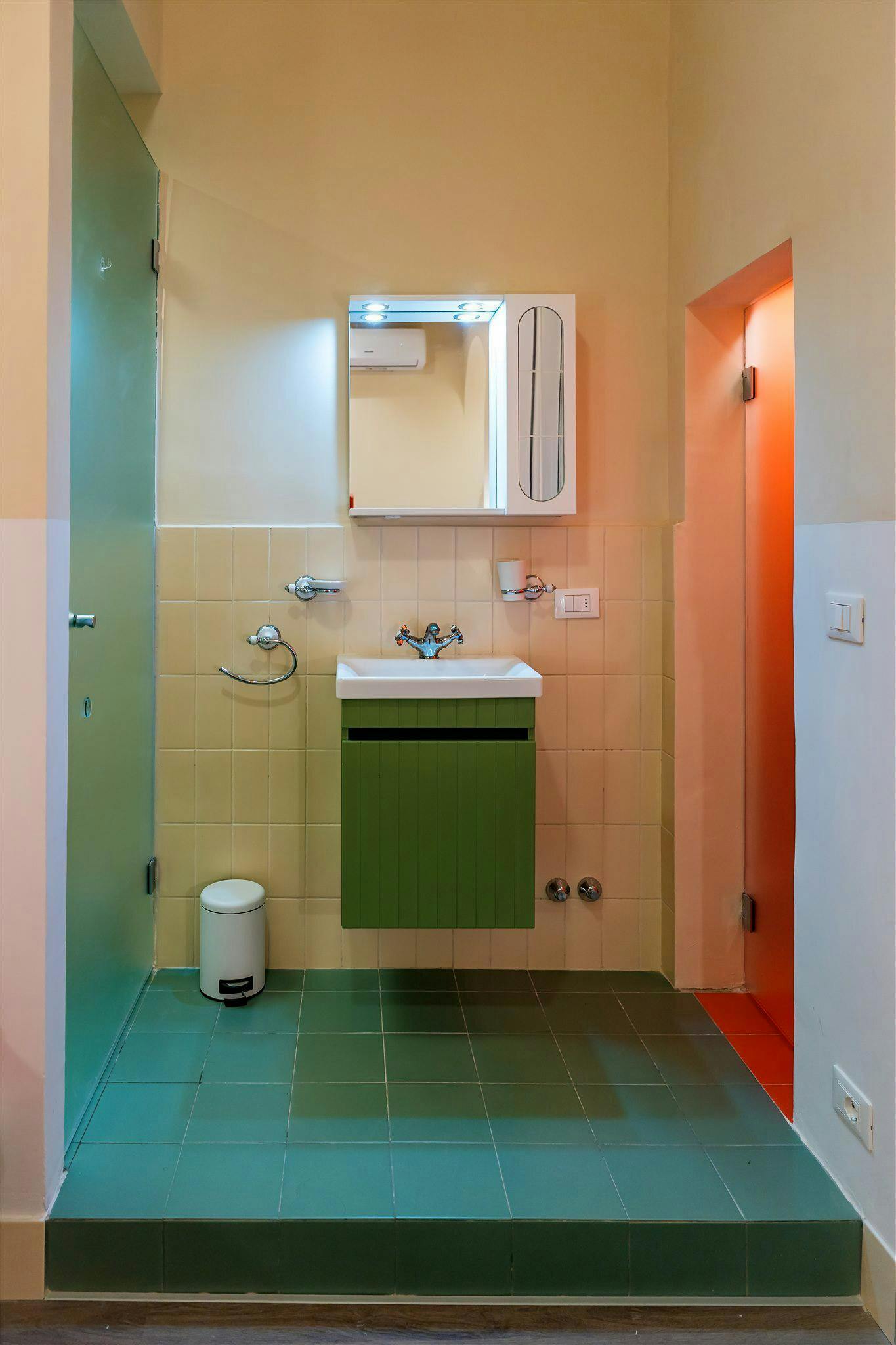 Double room Florence, 1 bed, 12m² — photo 18