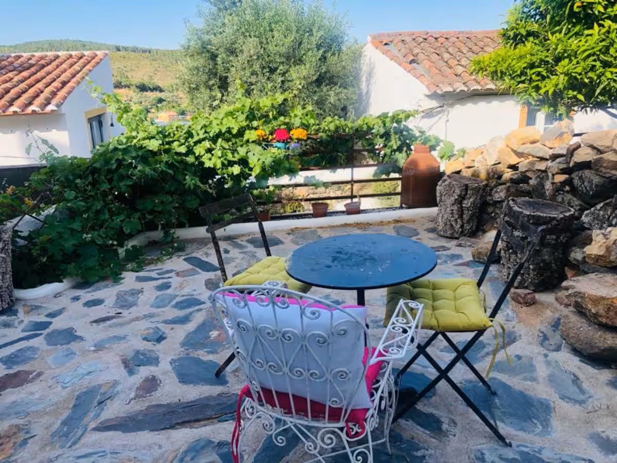 House for rent for €650 per month in Alegrete, Rua Direita da Vila