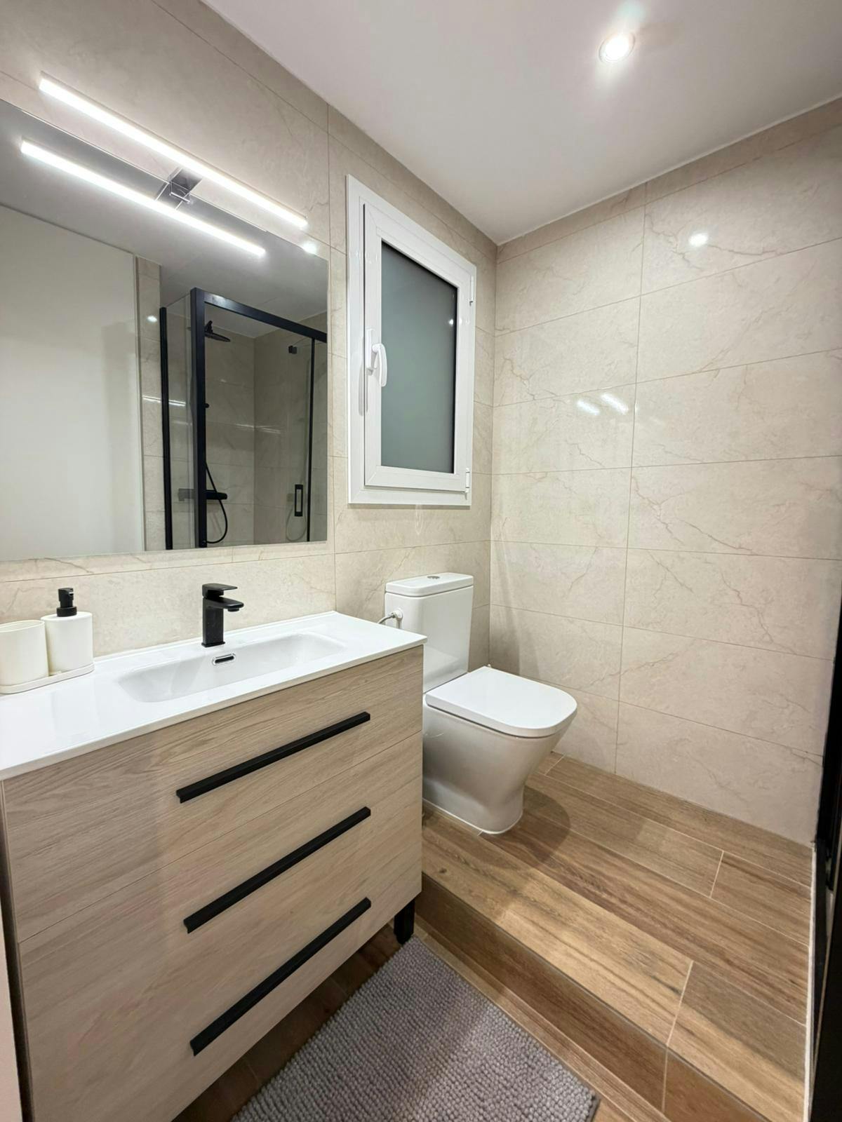Single room Barcelona, 1 bed, 13m² — photo 13