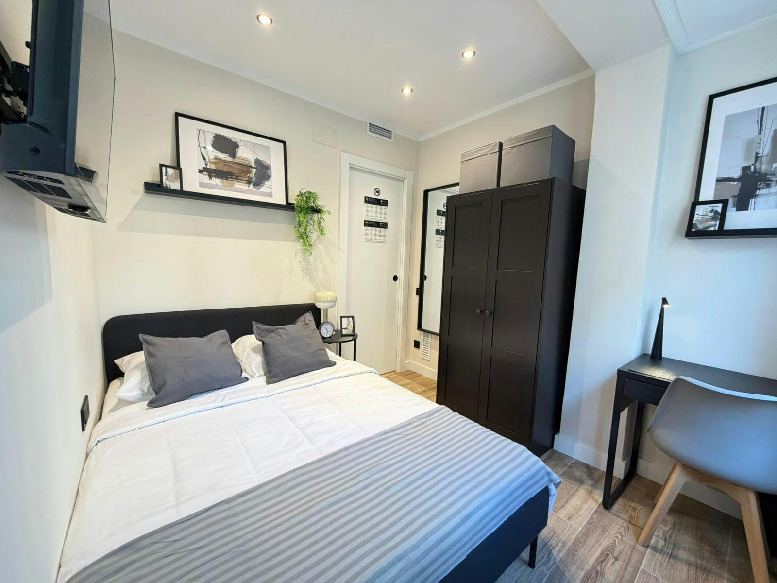 Single room Barcelona, 1 bed, 13m² — photo 5