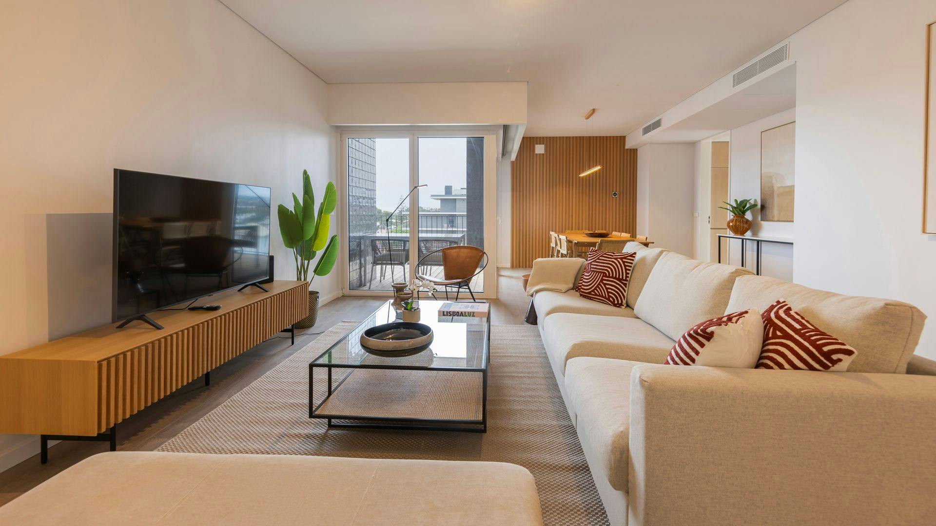 Lägenhet att hyra för 3 450 € i månaden i Cascais, Avenida Engenheiro Adelino Amaro da Costa