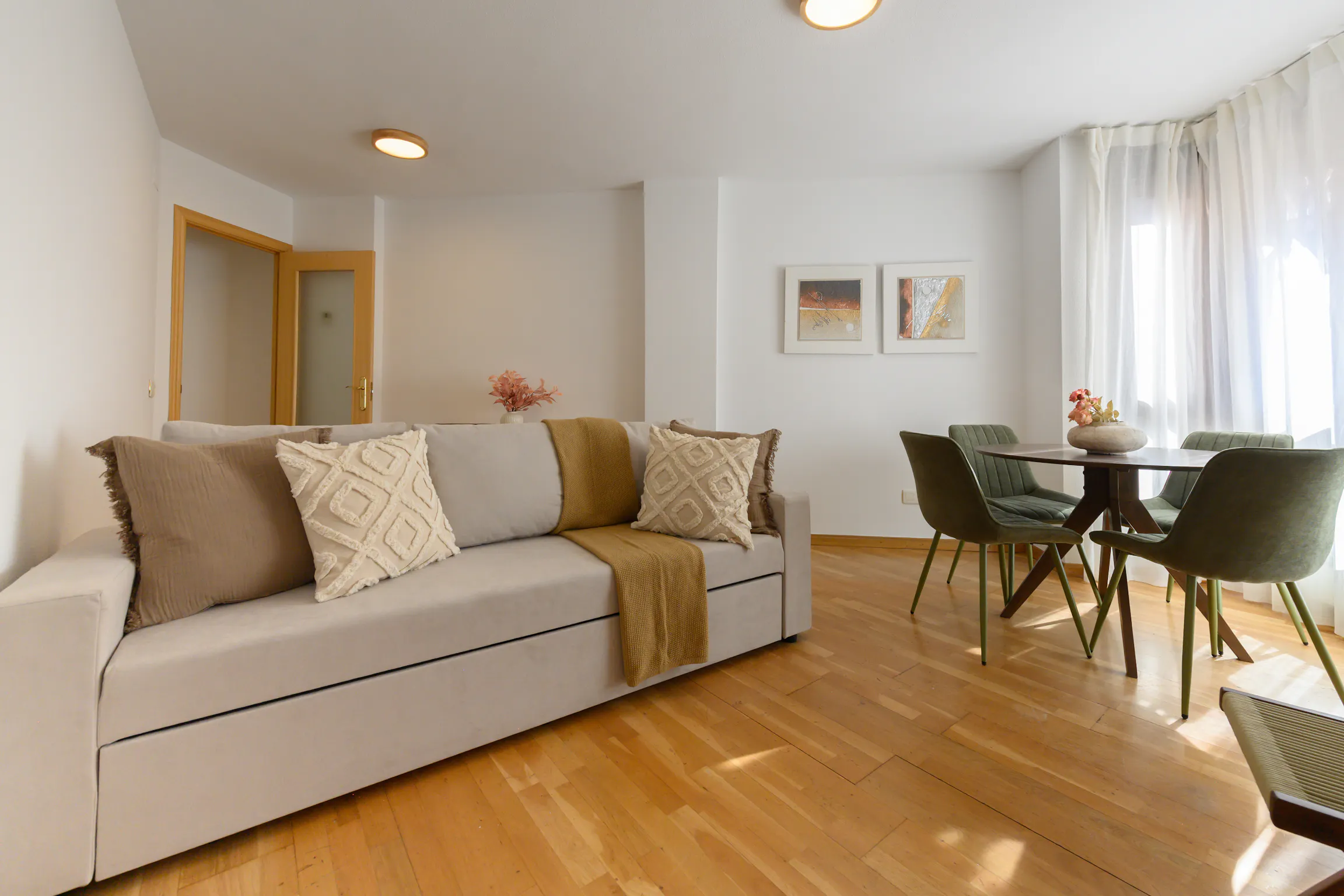 2-Bedroom Apartment in Calle Horizón, Madrid (1667178) ROOM 1
