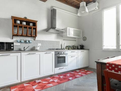 Apartment for rent for €1,300 per month in Florence, Via Fiesolana