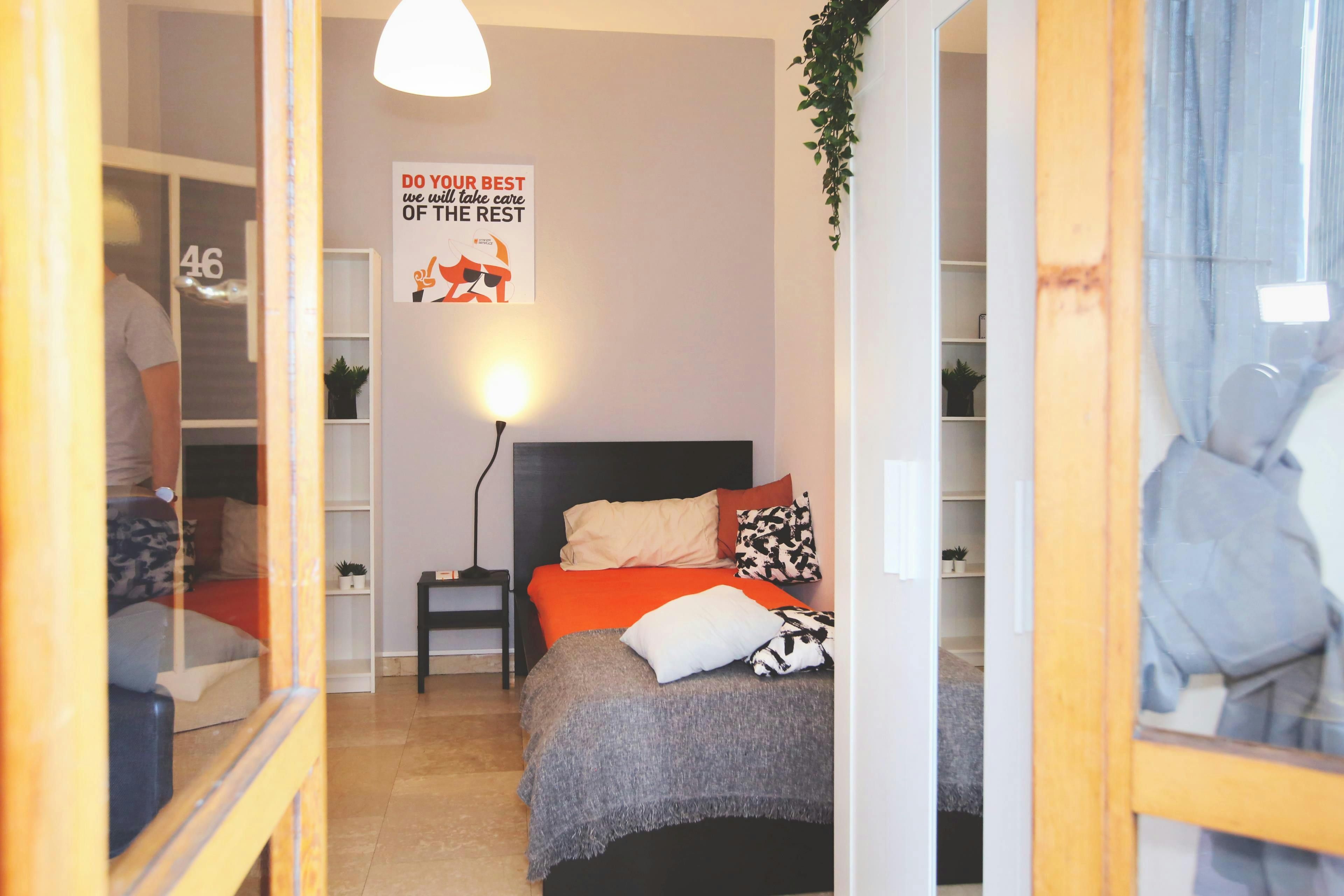 Single room Lecco, 1 bed, 11m² — photo 6