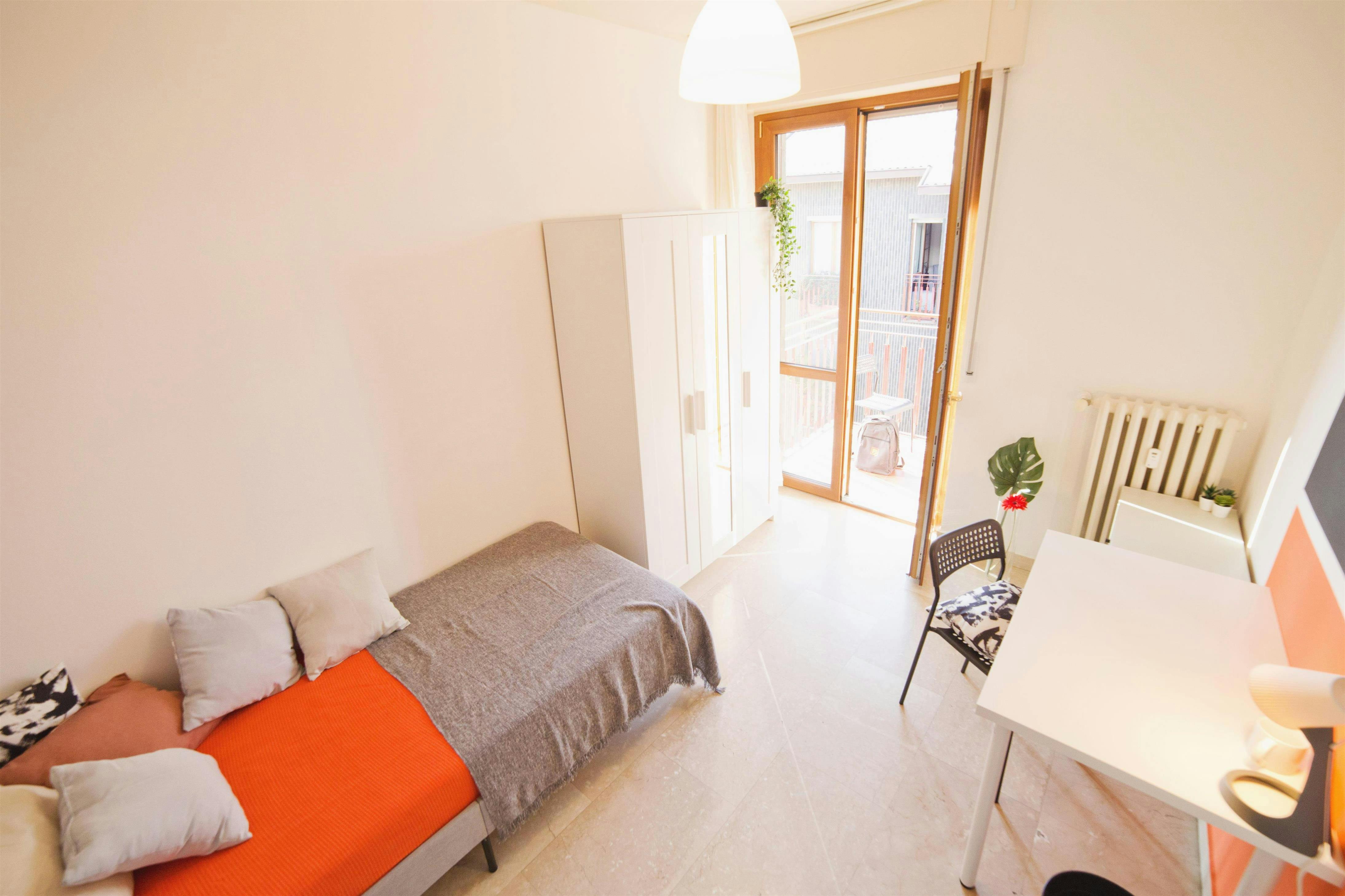 Single room Lecco, 1 bed, 11m² — photo 8