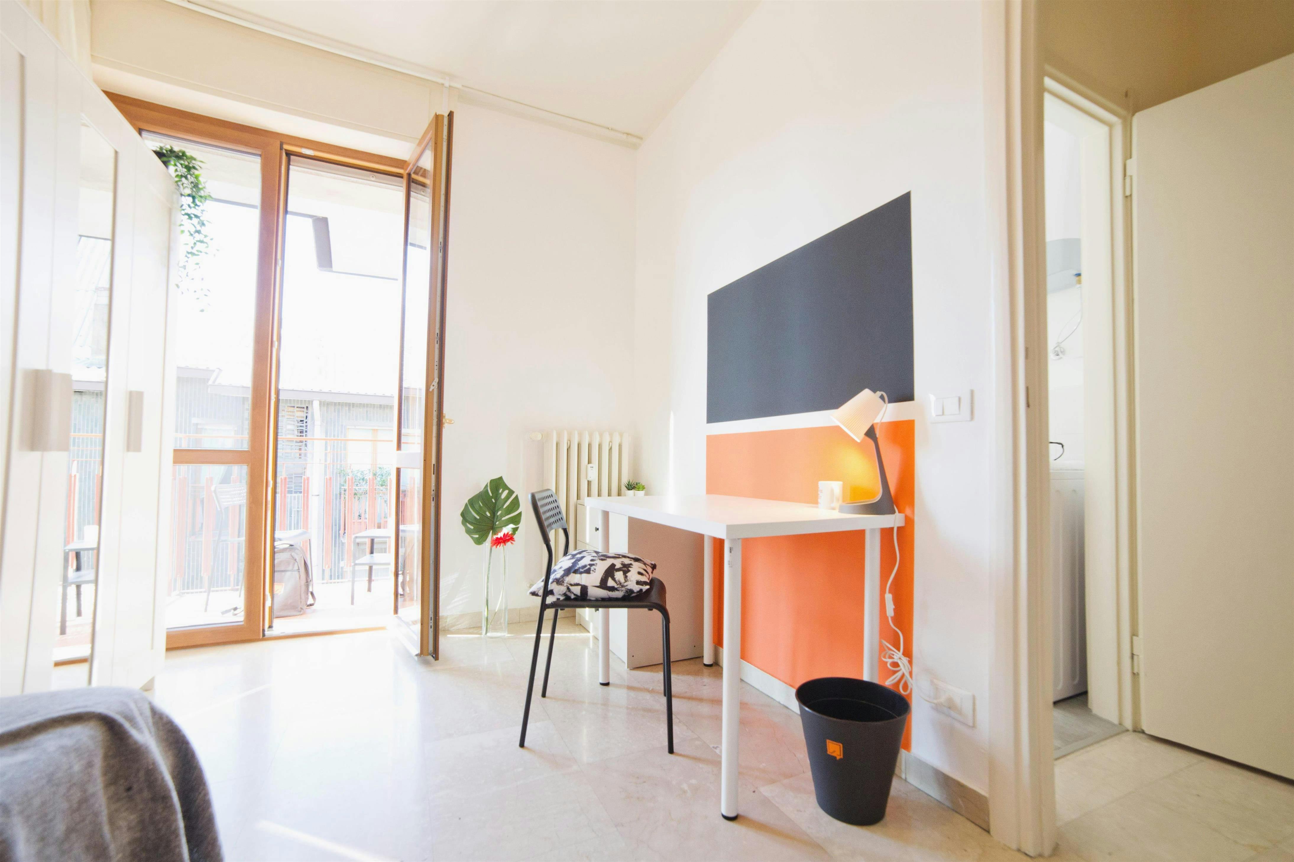 Single room Lecco, 1 bed, 11m² — photo 1