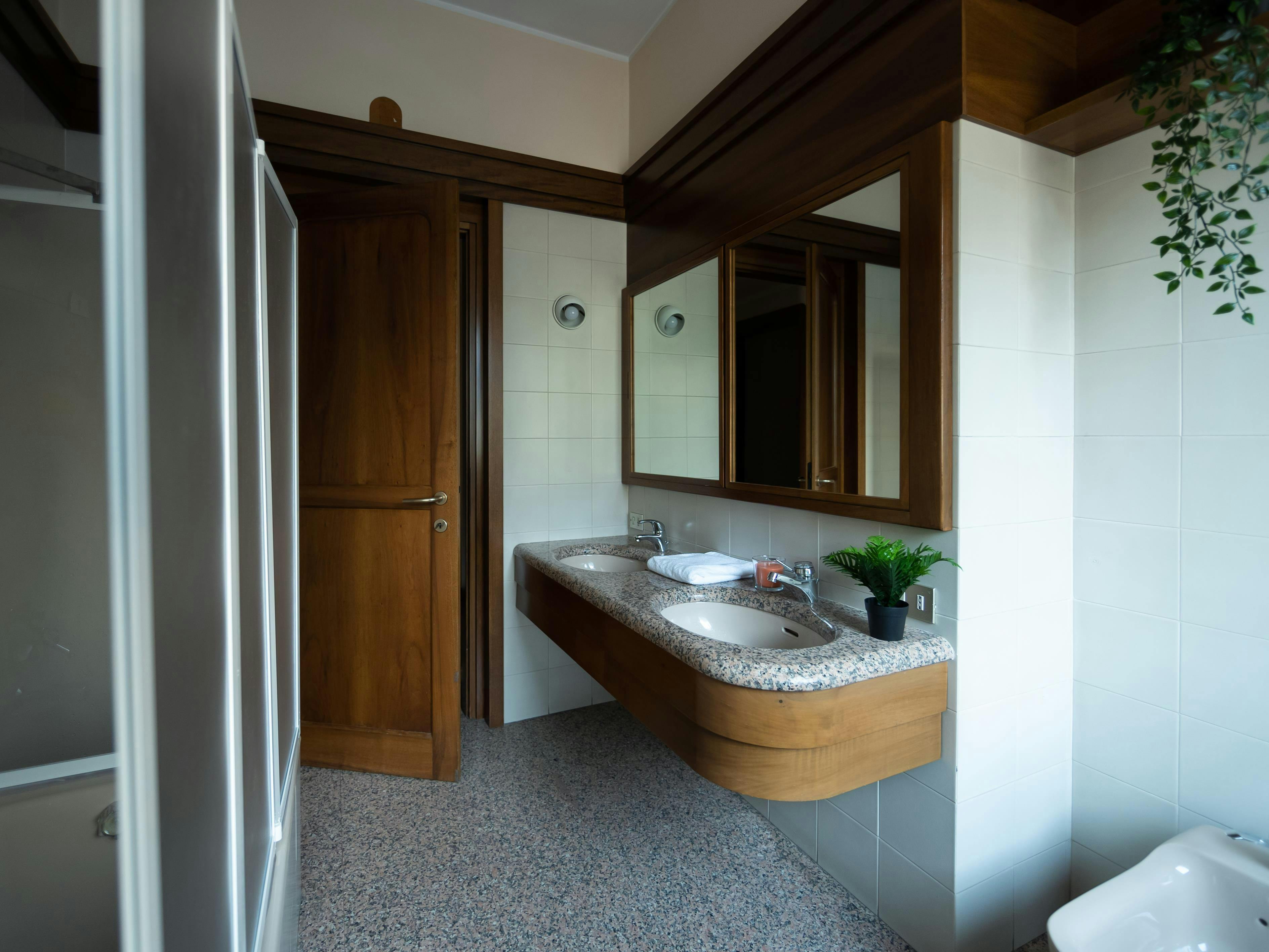 Single room Lecco, 1 bed, 21m² — photo 4