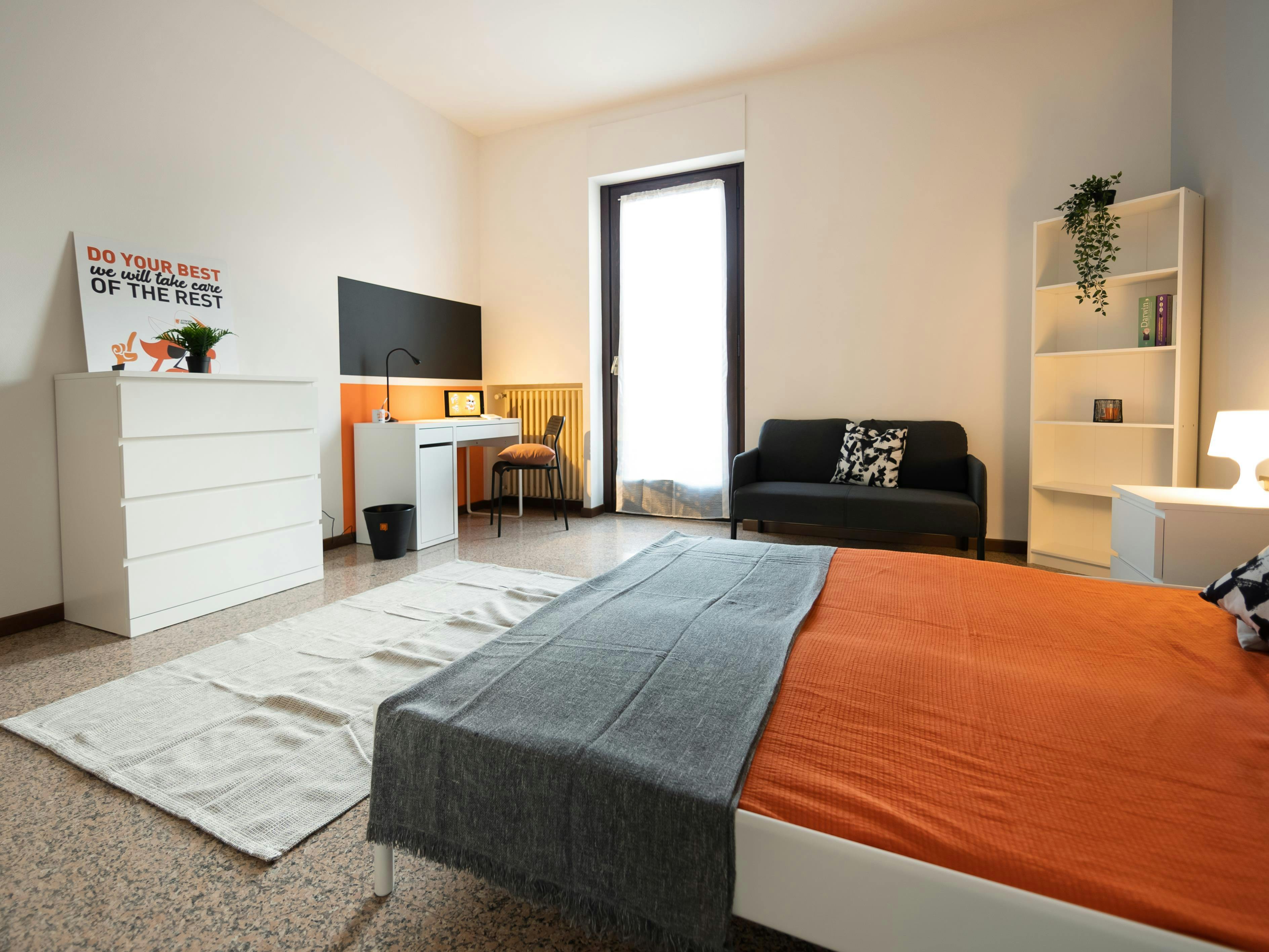 Single room Lecco, 1 bed, 21m² — photo 1
