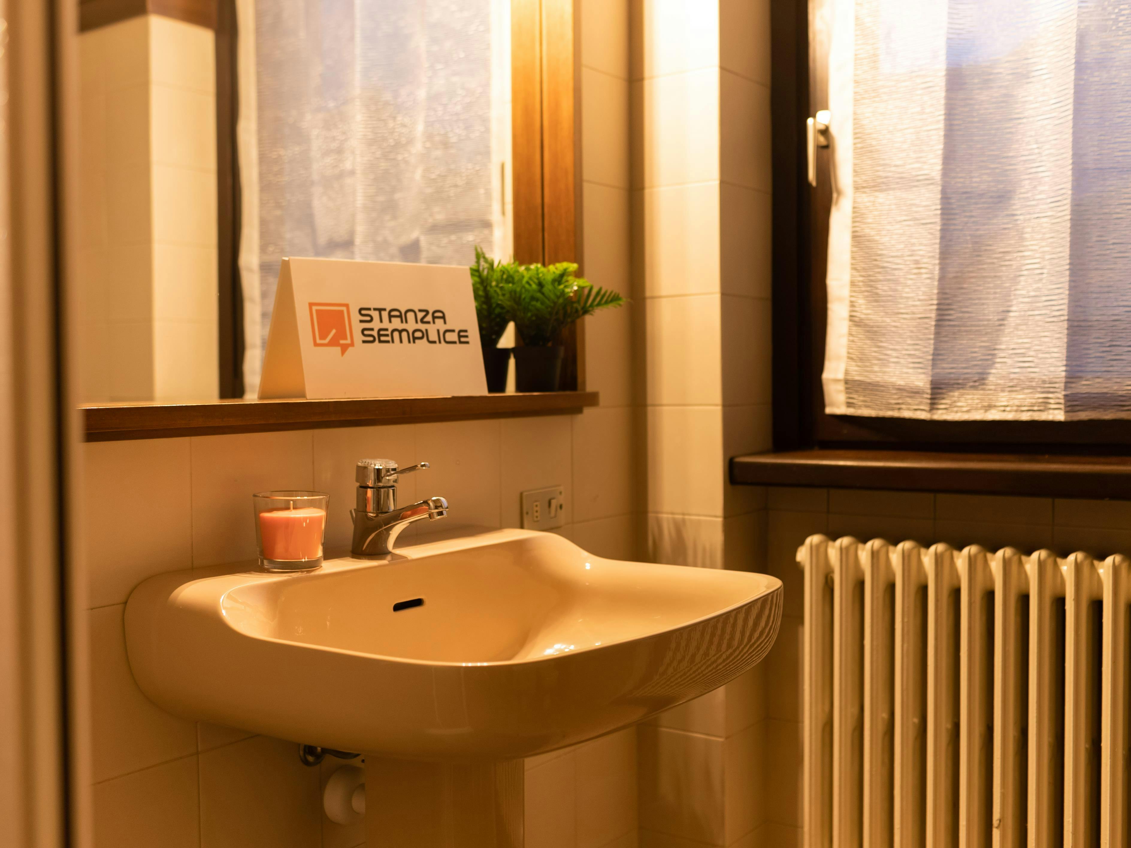 Single room Lecco, 1 bed, 21m² — photo 3