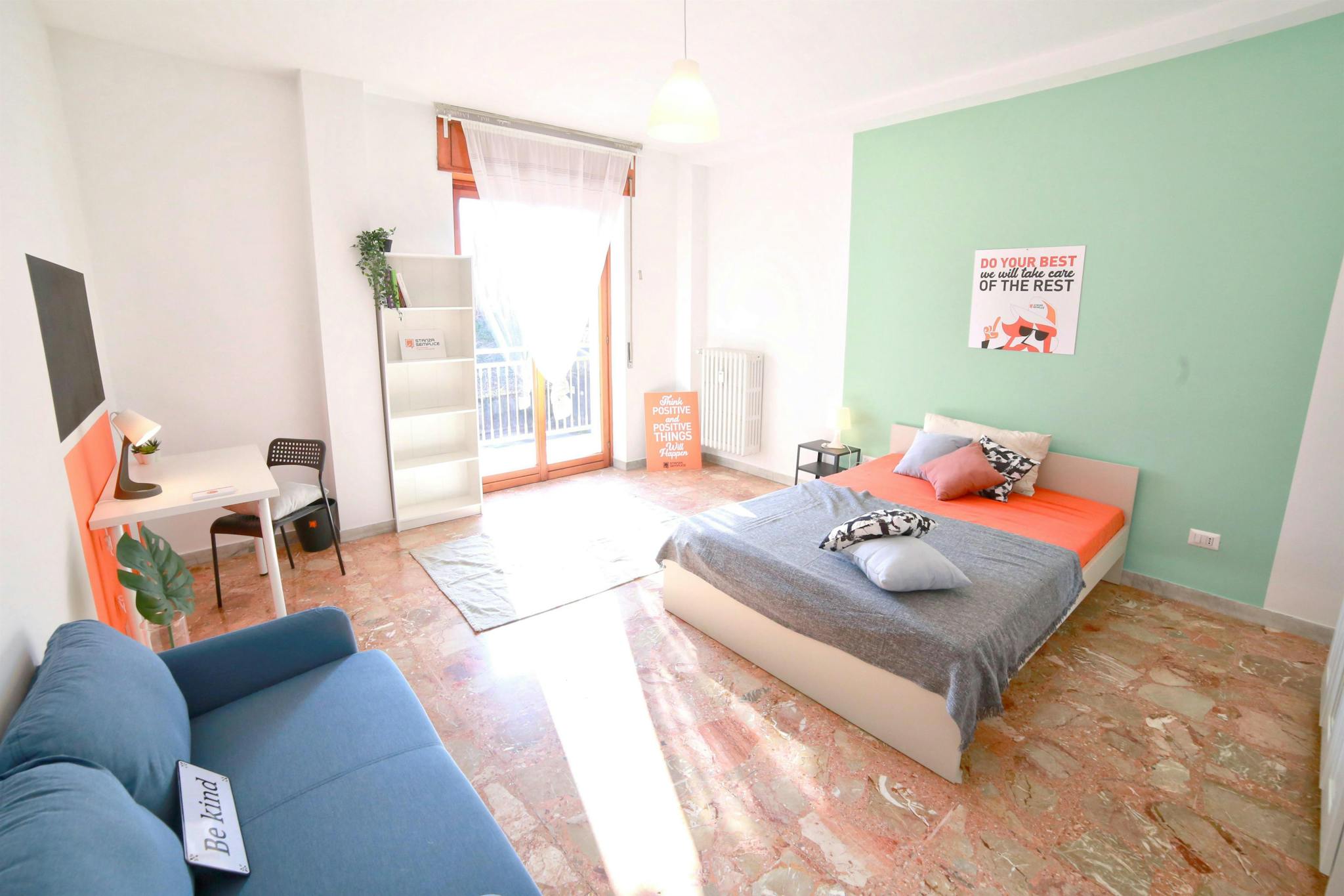 Via Como, Lecco preview