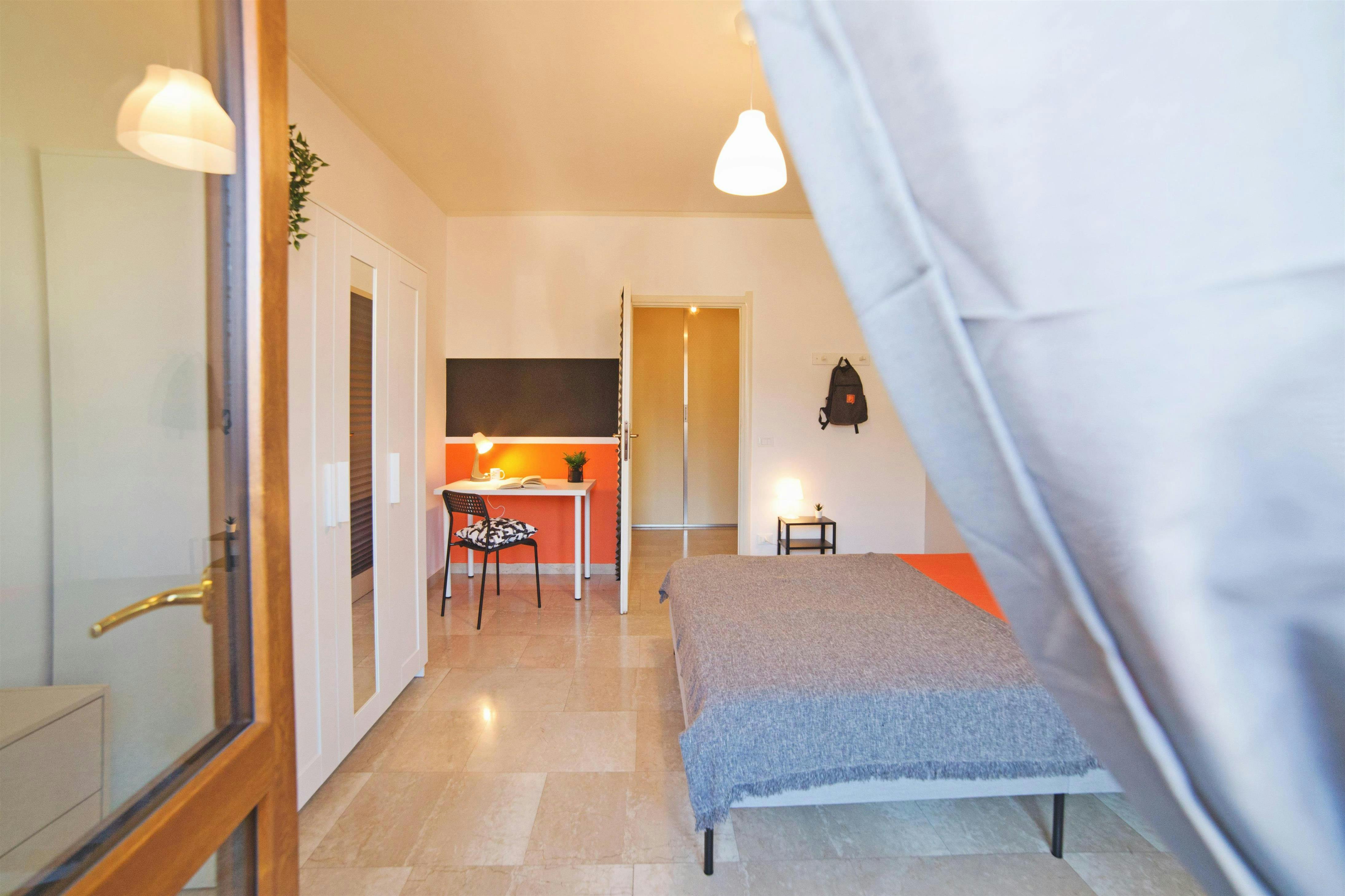 Single room Lecco, 1 bed, 15m² — photo 10