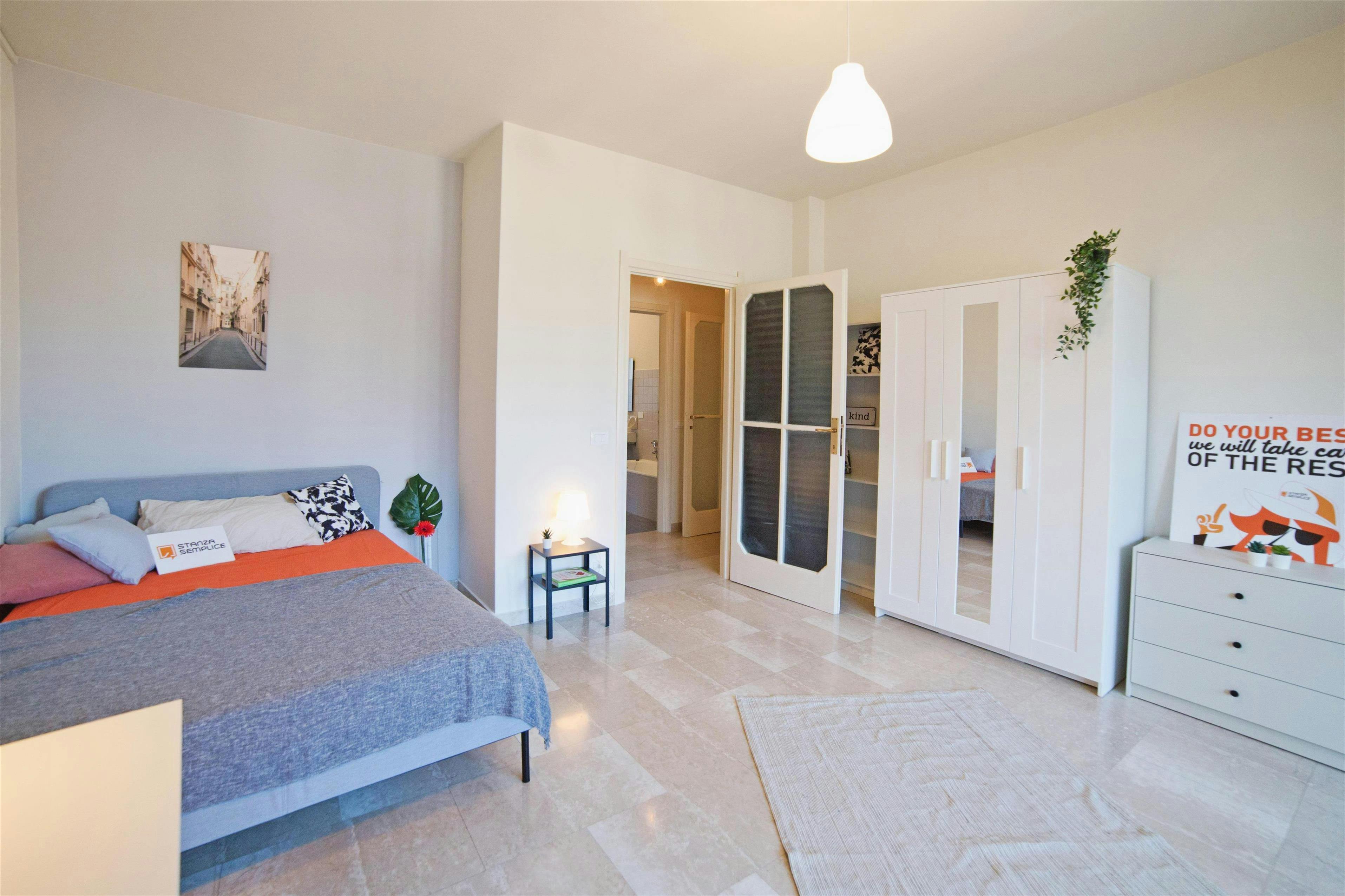 Pokój prywatny do wynajęcia za 600 € miesięcznie w mieście Lecco, Via Salvatore Sassi