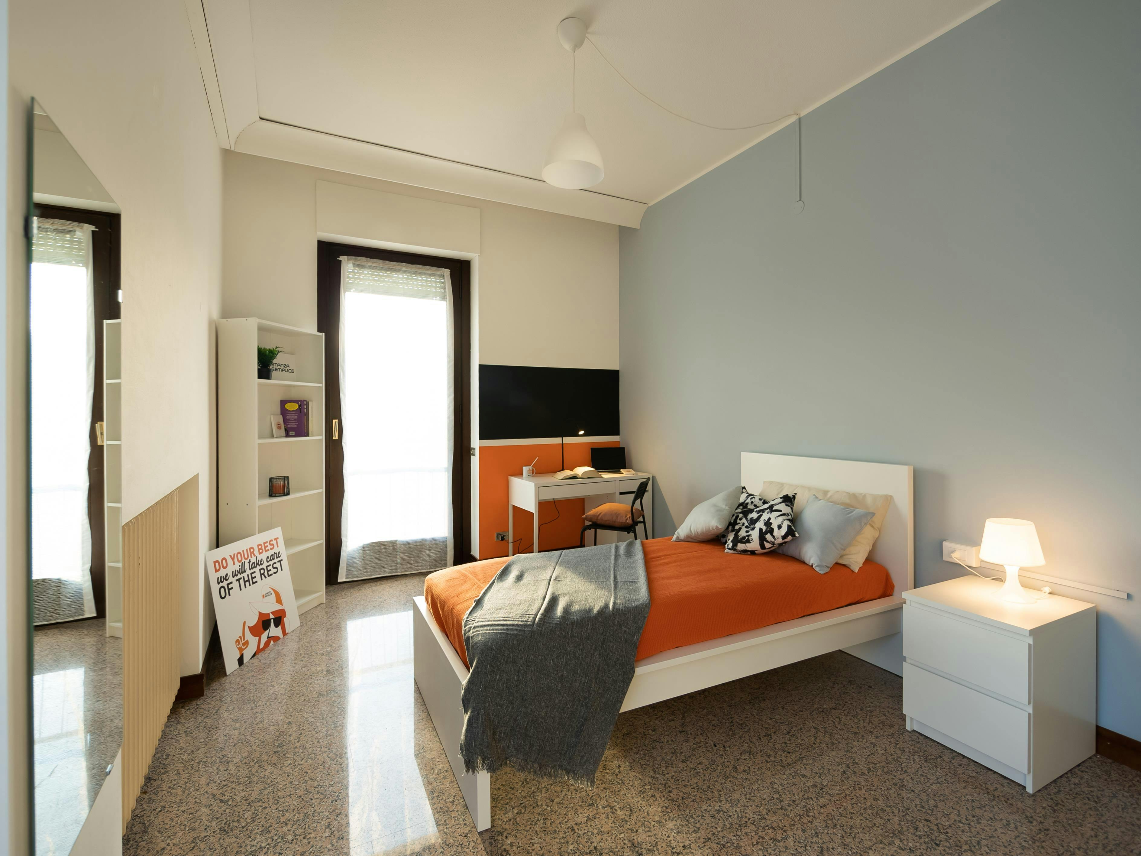 Single room Lecco, 1 bed, 13m² — photo 1