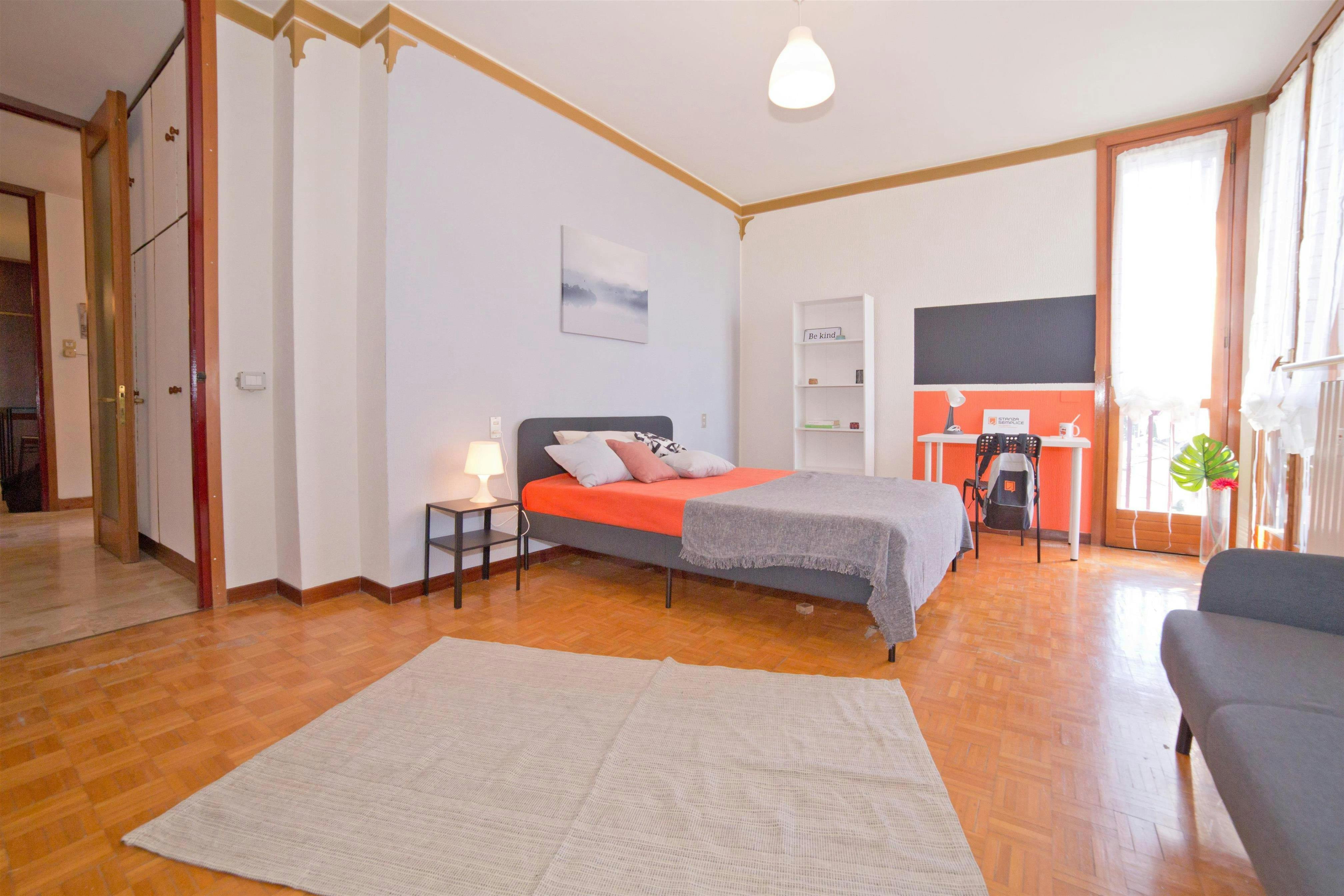 私人房间 正在以 €600 的月租出租，其位于 Lecco, Via Belvedere