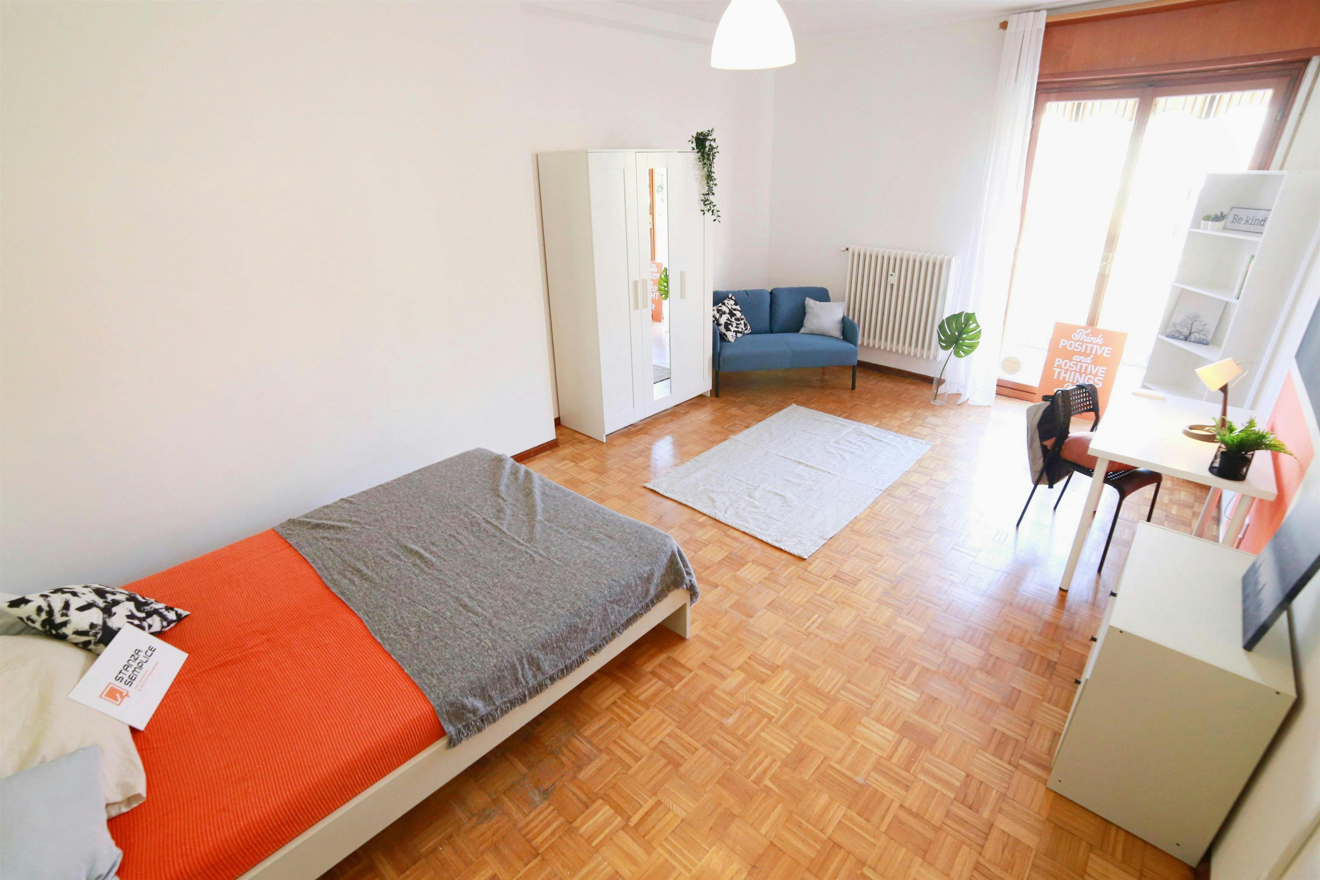 Single room Lecco, 1 bed, 21m² — photo 2