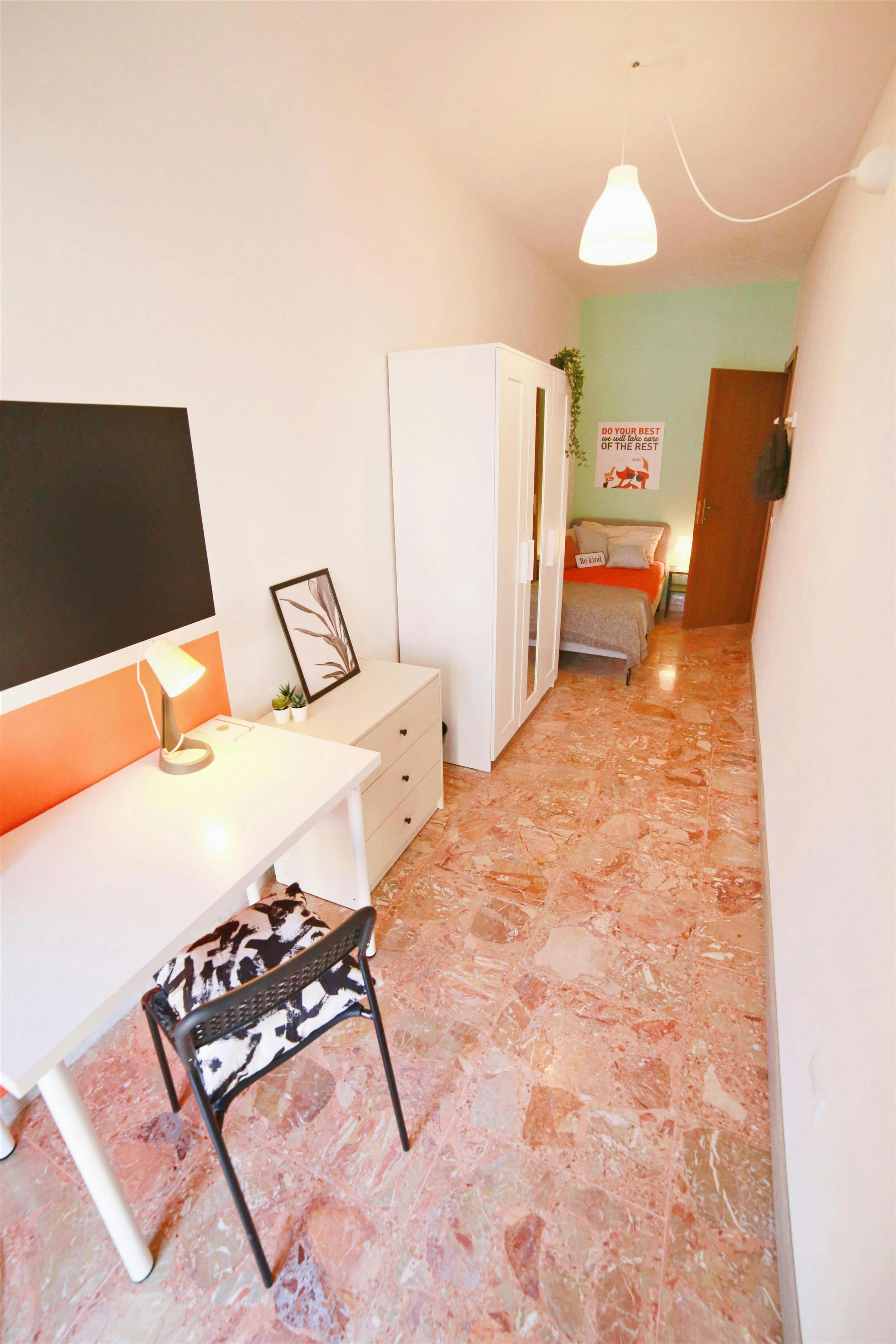 Single room Lecco, 1 bed, 9m² — photo 8