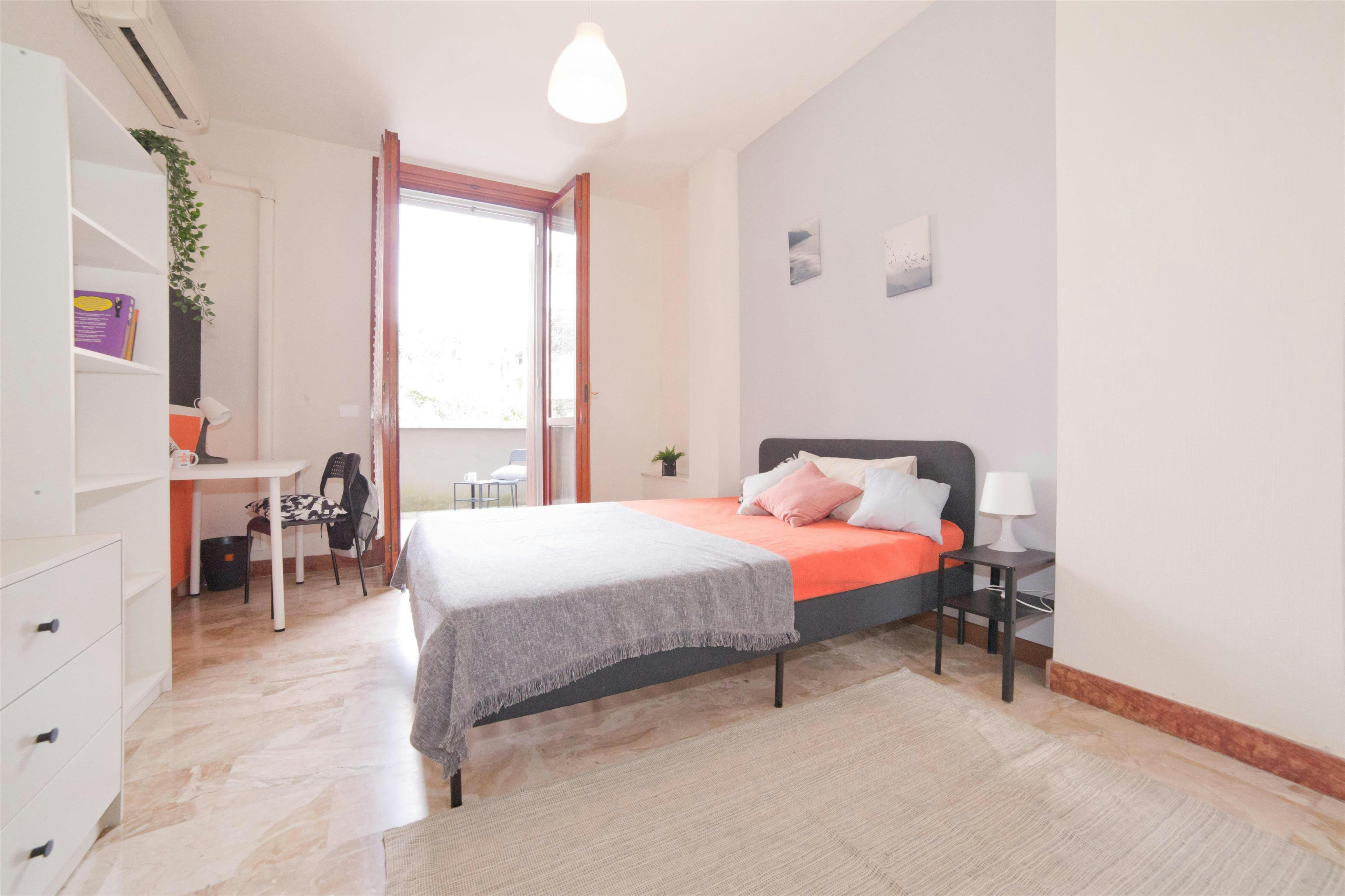 Privé kamer te huur voor € 600 per maand in Lecco, Via Belvedere