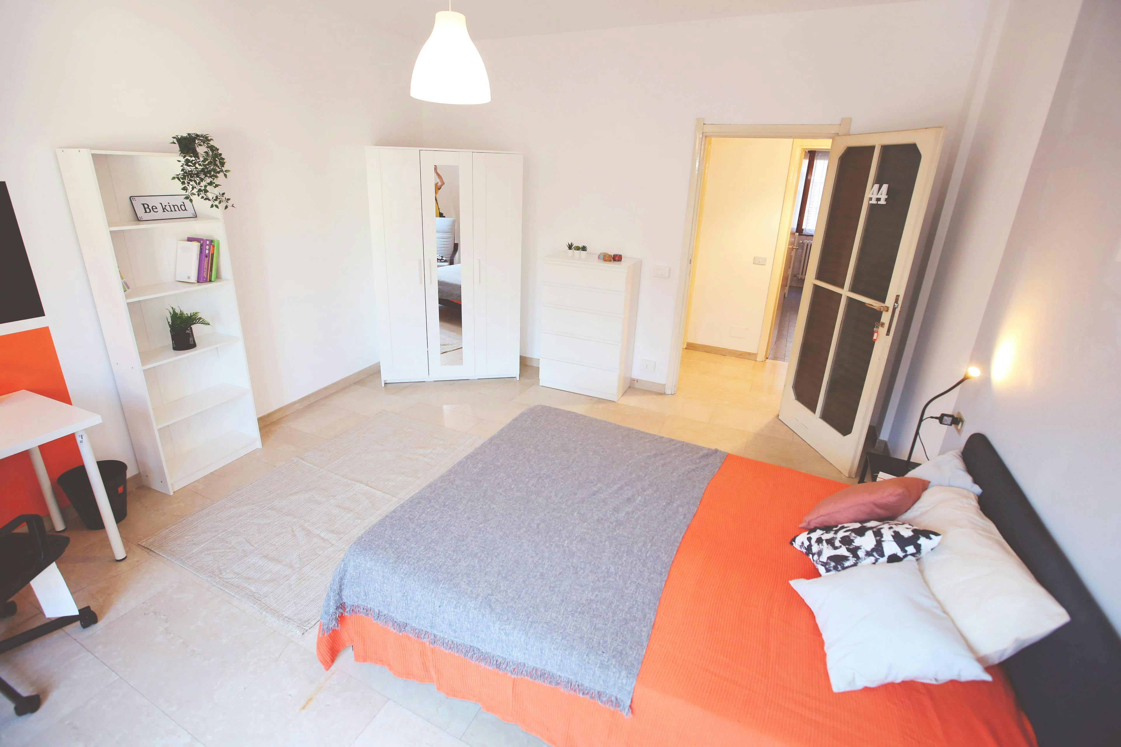 Single room Lecco, 1 bed, 18m² — photo 3