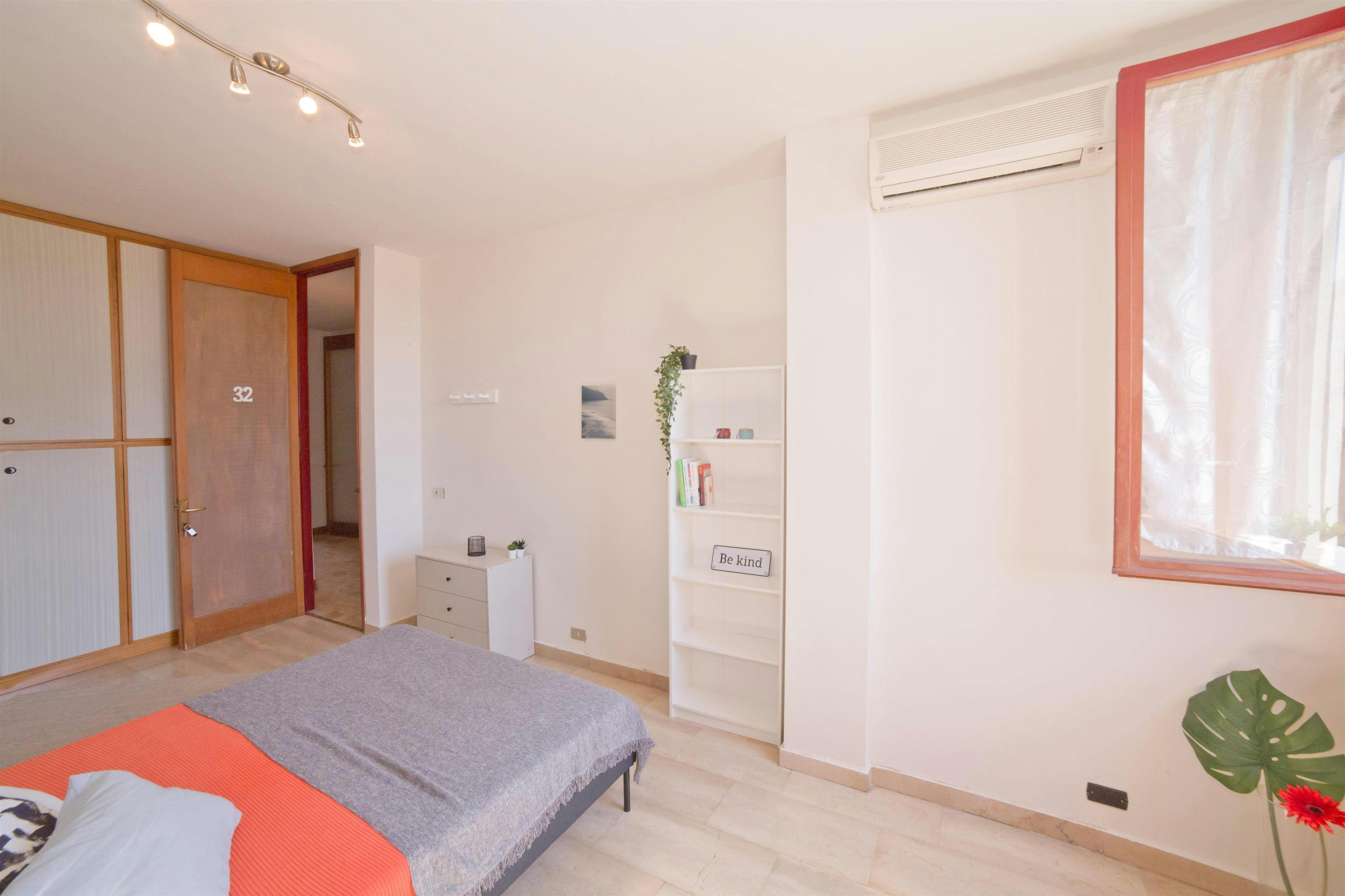 Single room Lecco, 1 bed, 20m² — photo 6