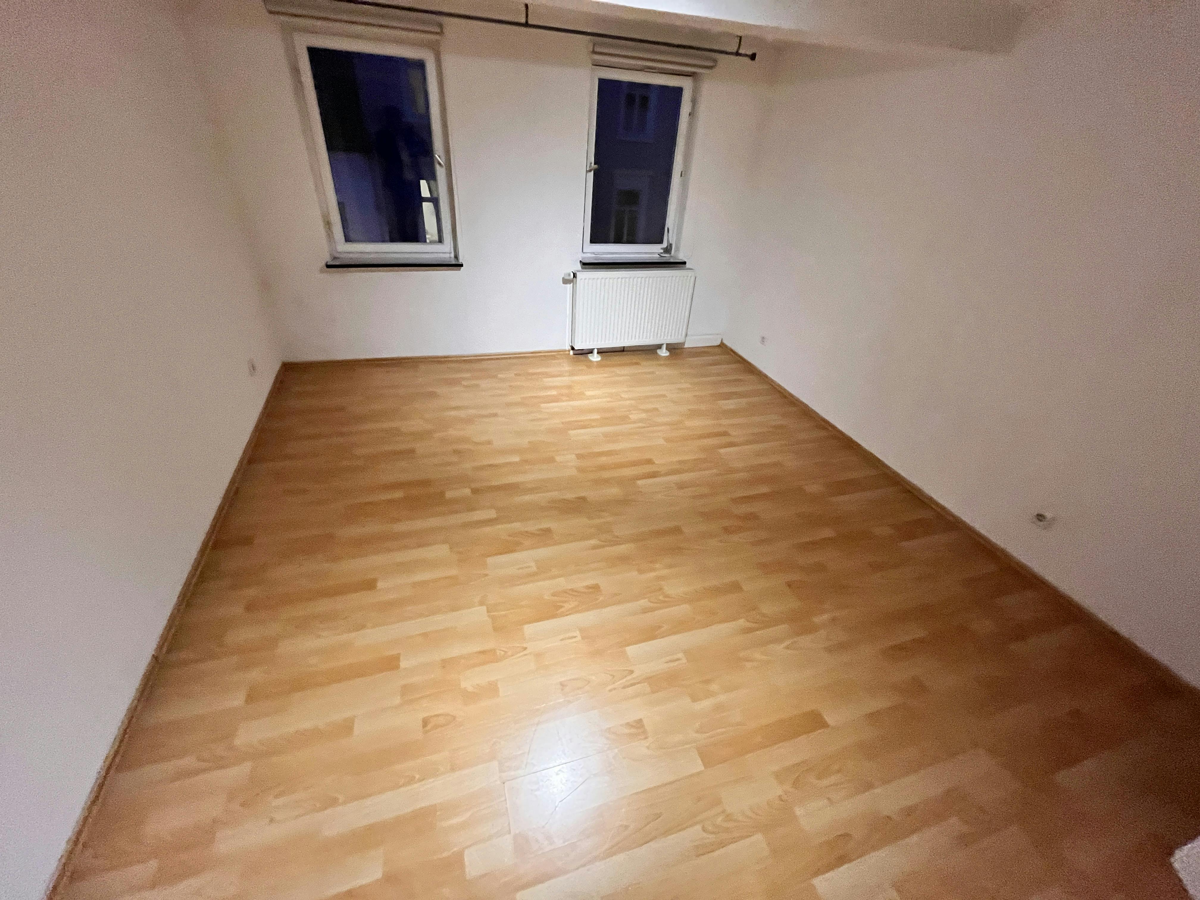 Private room for rent for €300 per month in Offenbach, Geleitsstraße