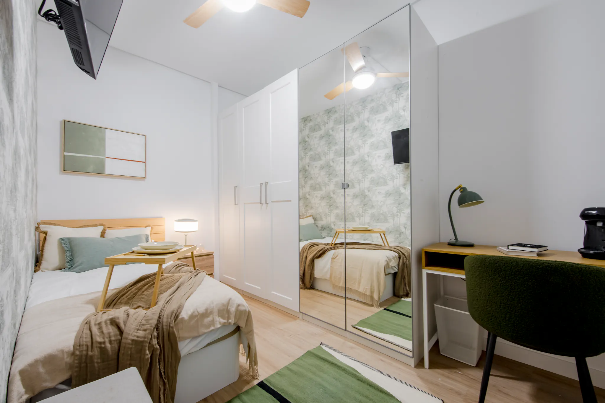 Calle del Castillo, Madrid preview
