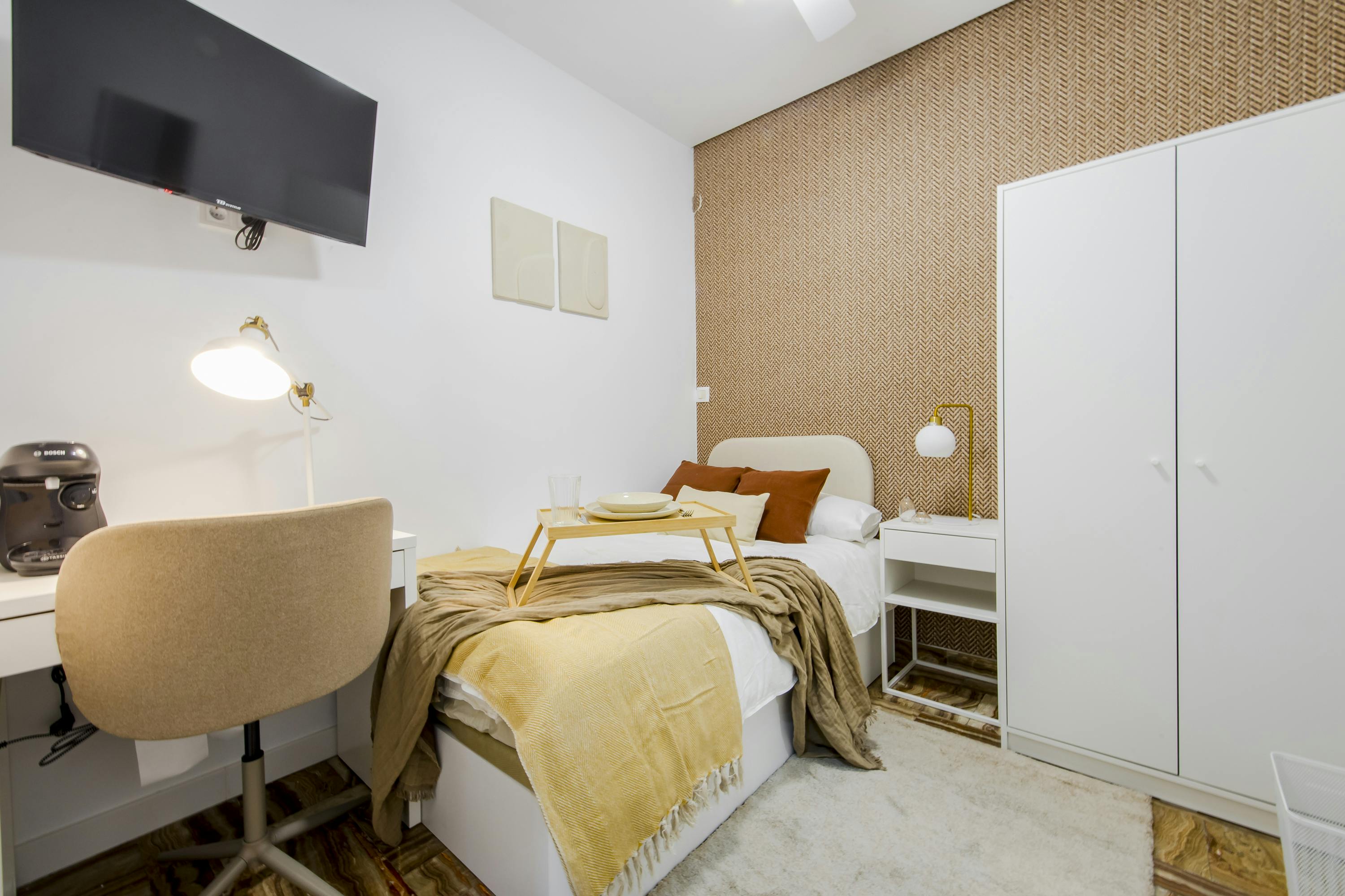 Calle del Castillo, Madrid preview