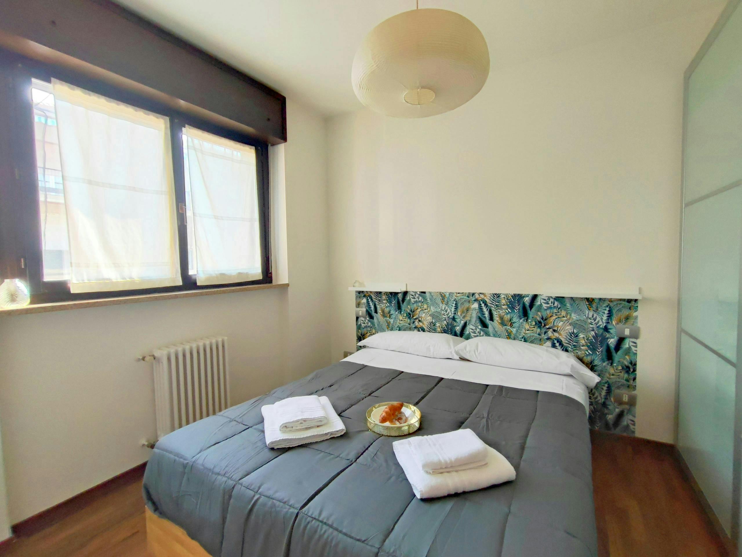 Apartment for rent for €1,200 per month in Milan, Via Luigi Manzotti