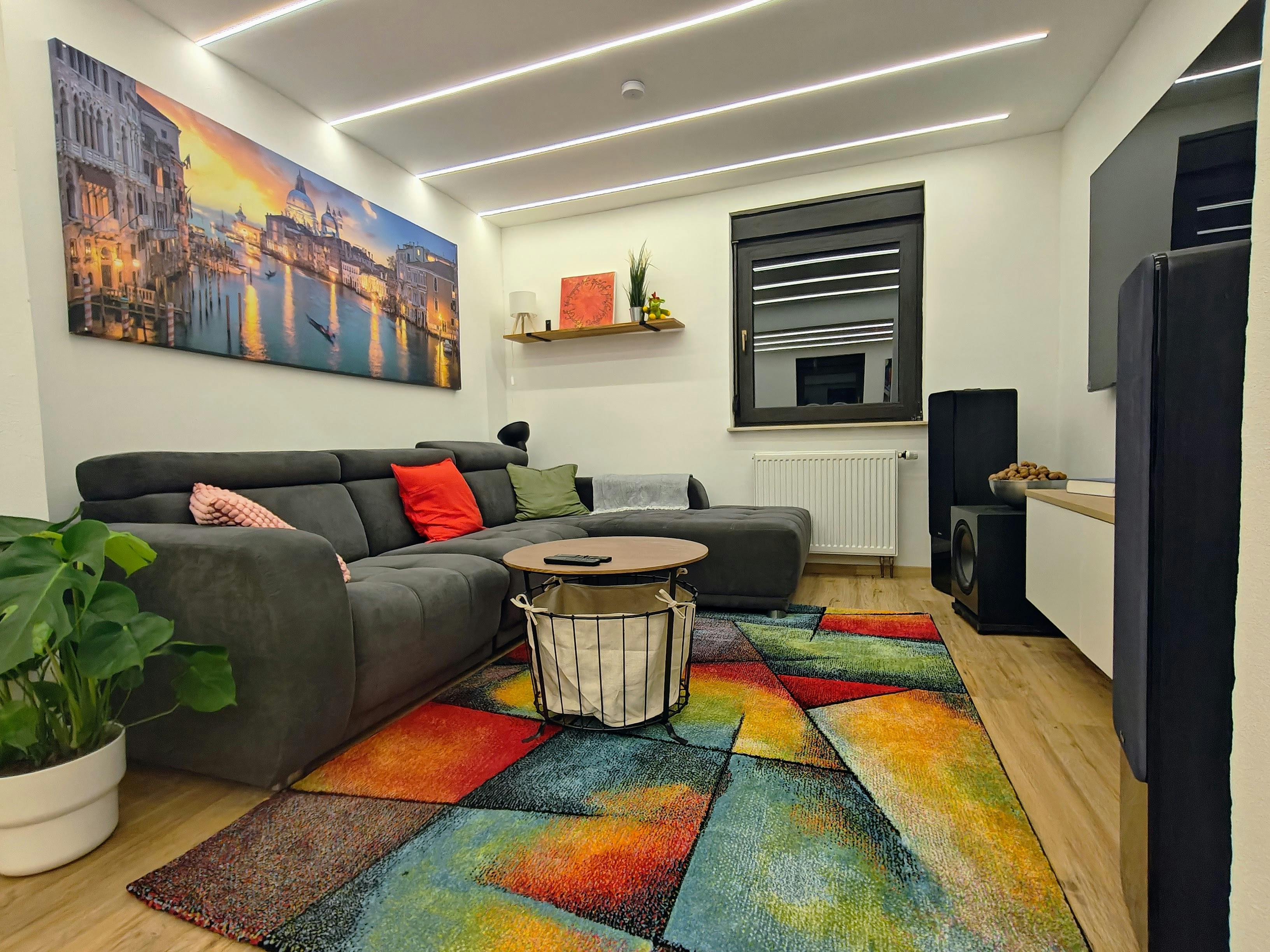 Casa in affitto a 2800 € al mese a Kindsbach, In den Erlenwiesen