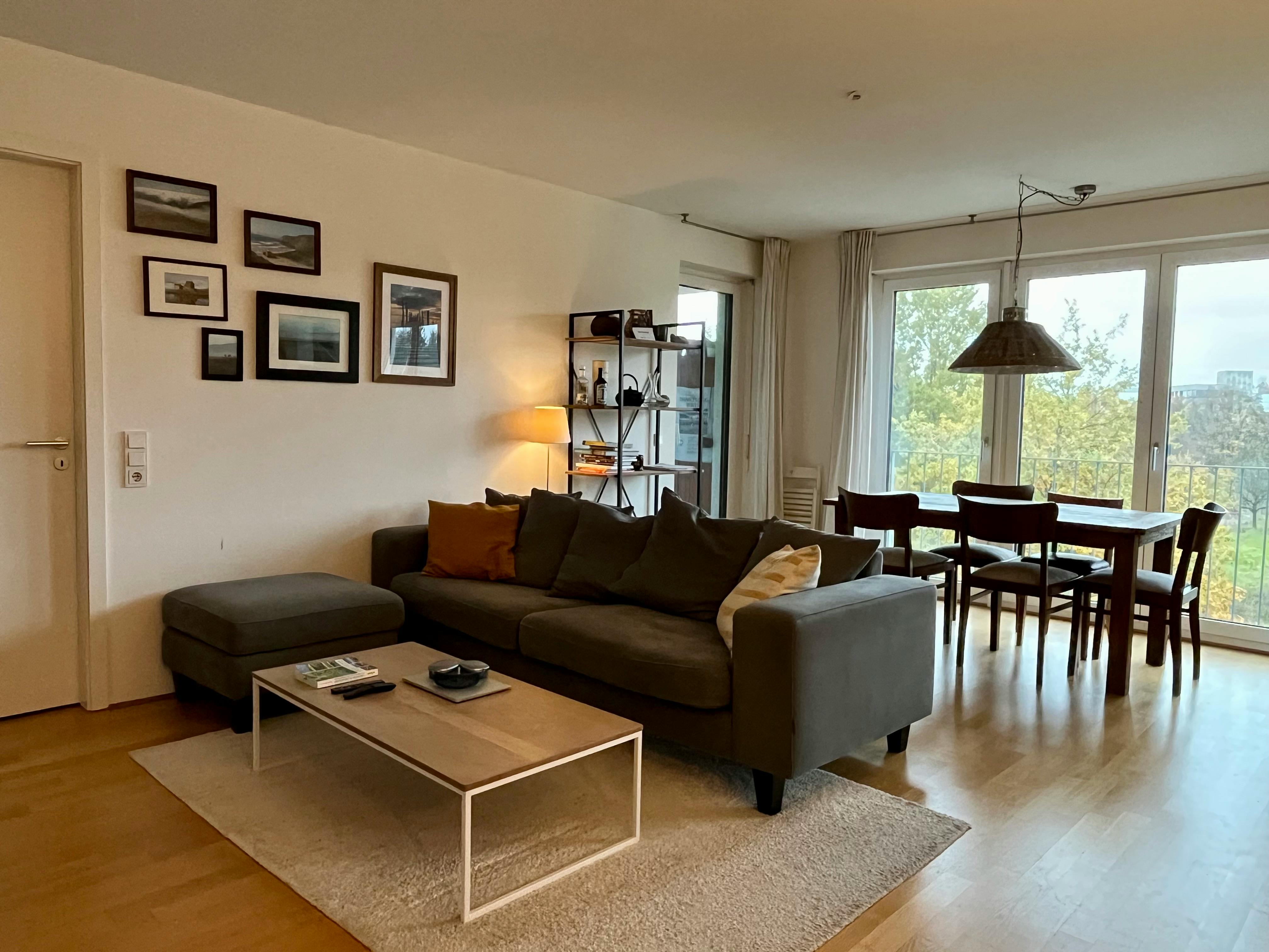 Квартира сдается в аренду за 1 500 € в месяц в Stuttgart, Meluner Straße