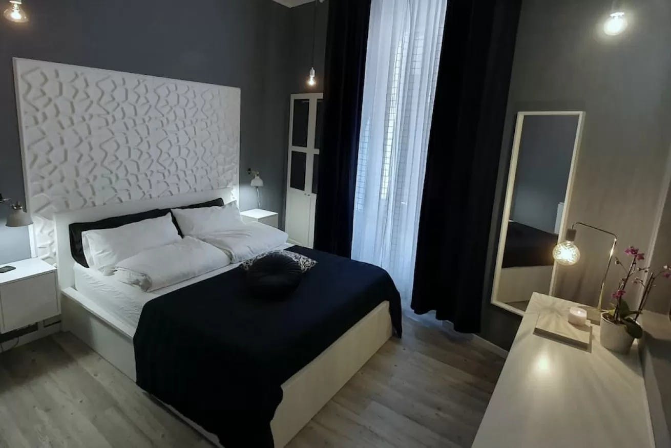 Apartment for rent for €264,000 per month in Genoa, Salita Inferiore di Sant'Anna