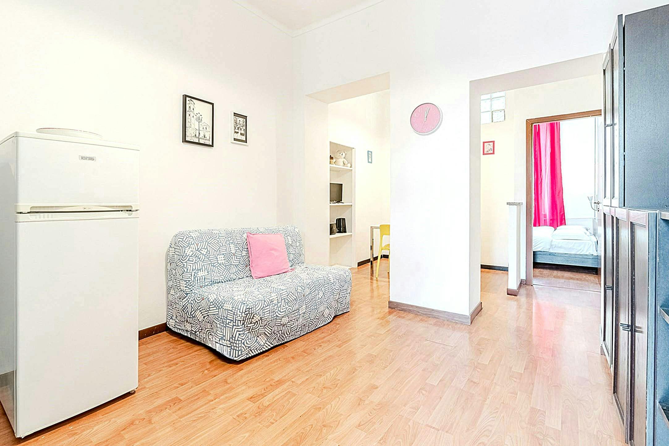 Appartamento in affitto a 900 € al mese a Turin, Via Capua