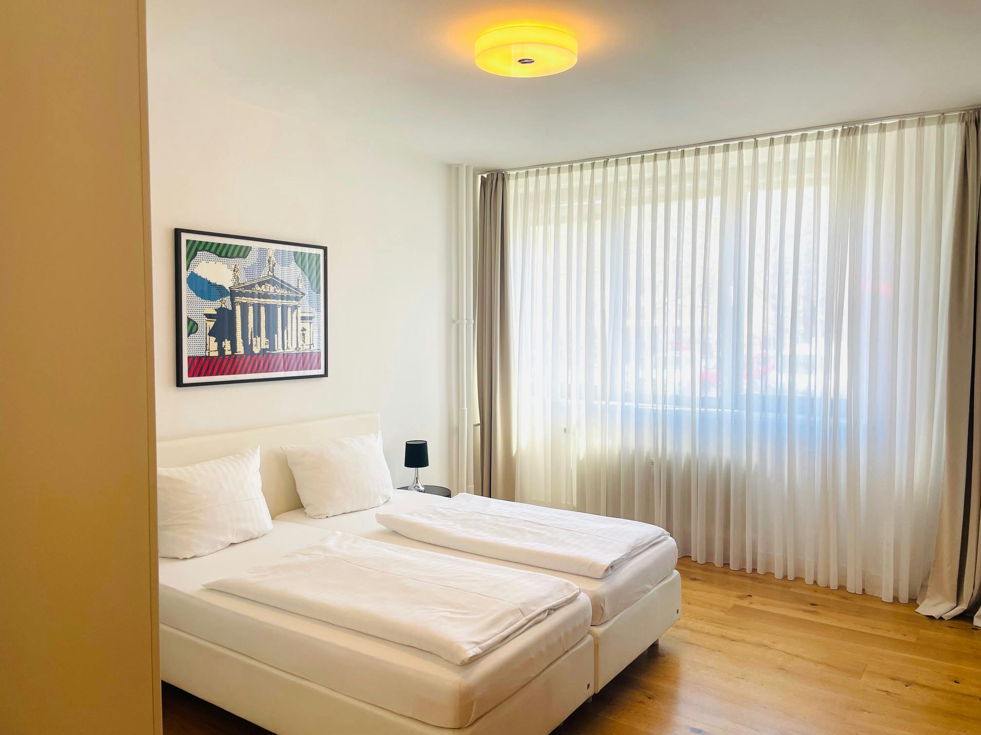 Studio for rent for €1,400 per month in Berlin, Goethestraße